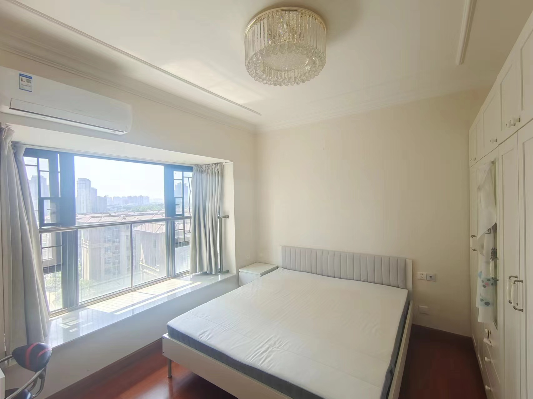 恒大林溪郡 4室2厅2卫 98.0万 恒大林溪郡 4室2厅2卫 98.0万室内图