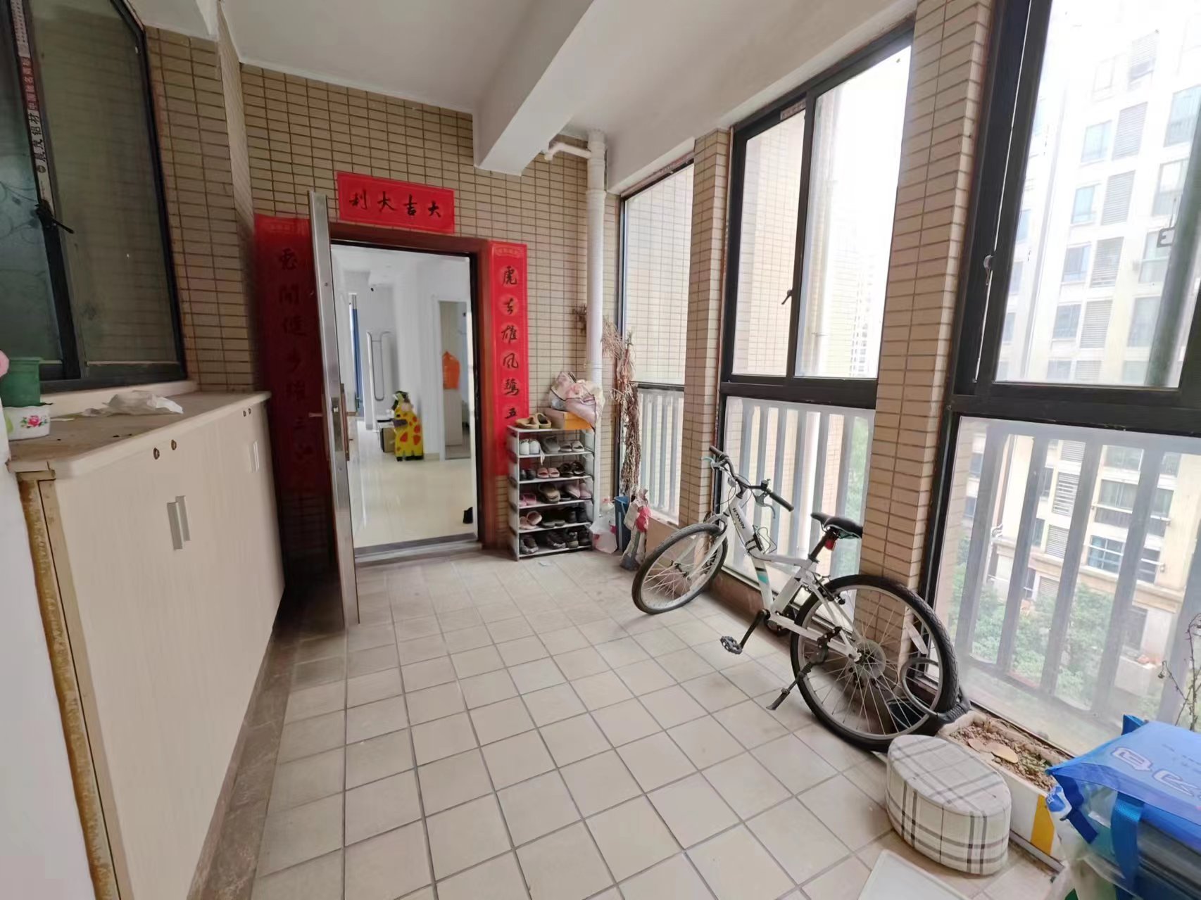 泰山公馆 3室2厅2卫 82.0万 泰山公馆 3室2厅2卫 82.0万室内图