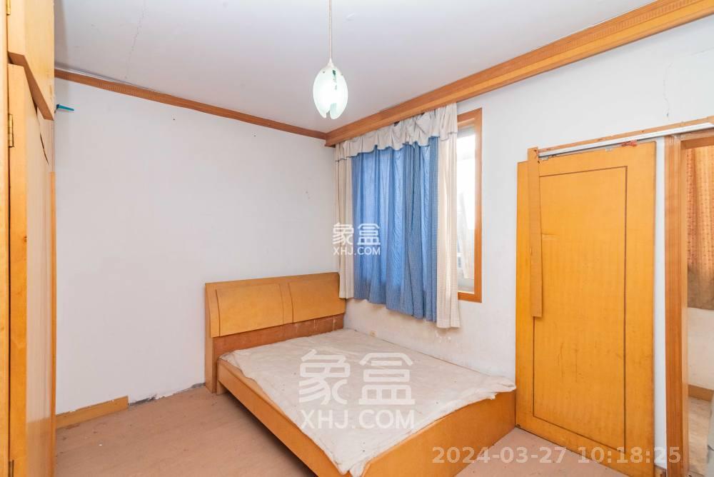 湖南六建伍家岭小区  2室2厅1卫   1000.00元/月室内图