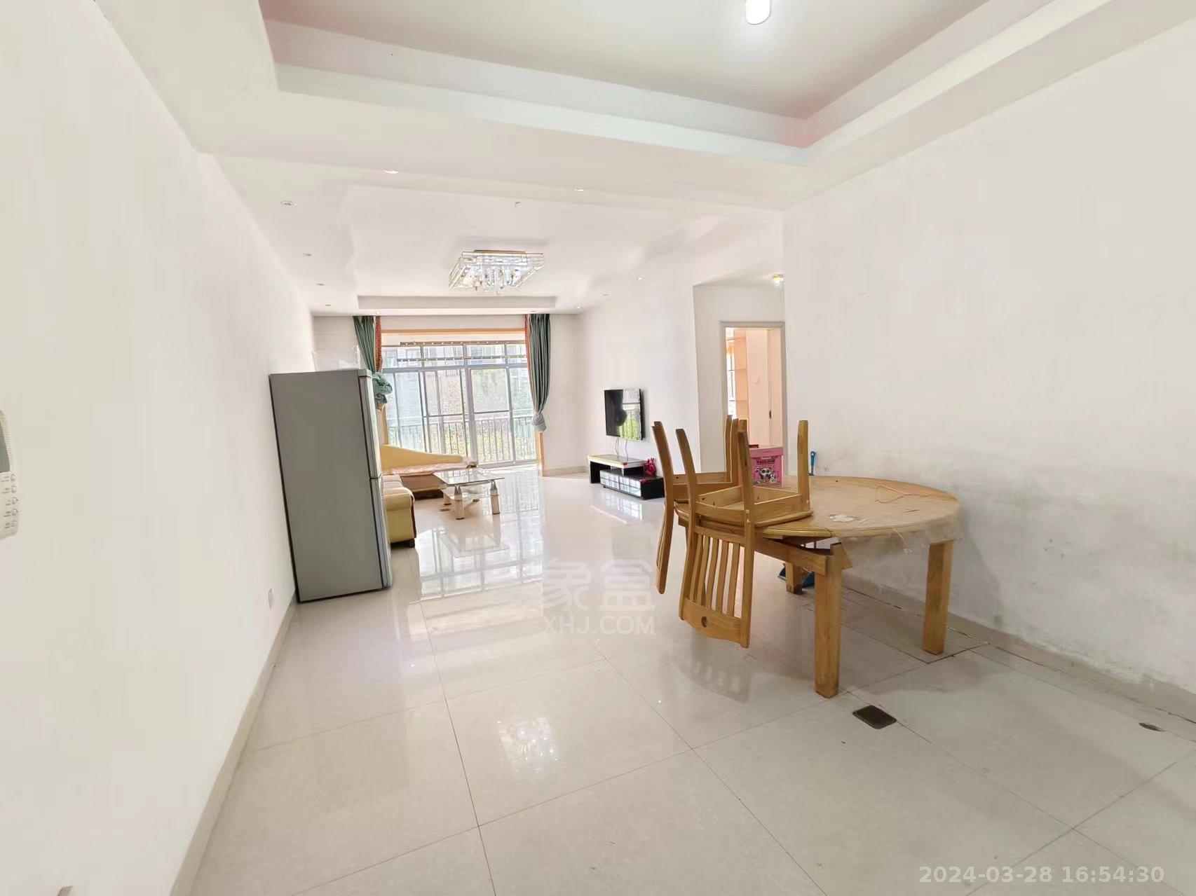 印象华都 3室2厅1卫 1400.0元/月 印象华都 3室2厅1卫 1400.0元/月室内图