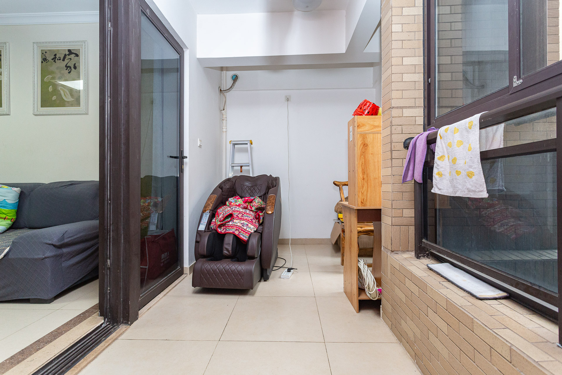 时代倾城一期 3室2厅1卫 97.3万 时代倾城一期 3室2厅1卫 97.3万阳台