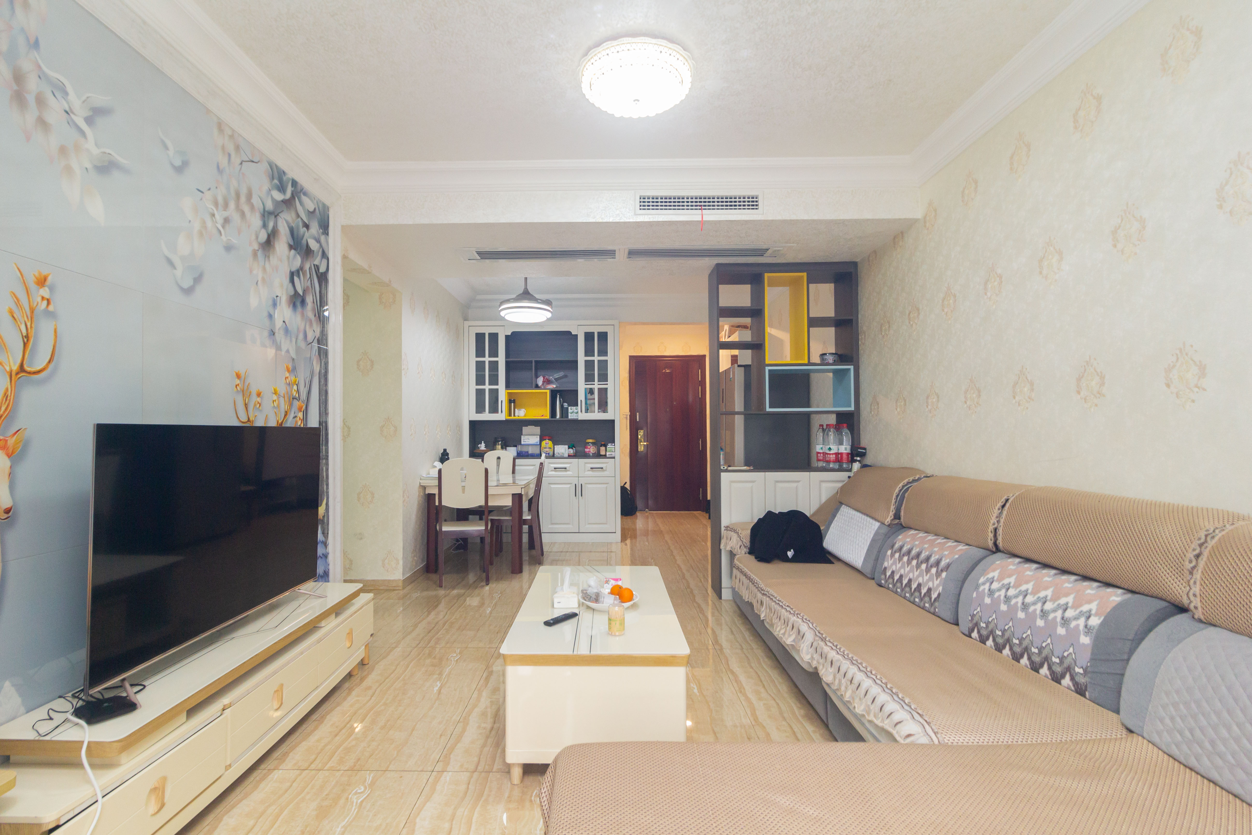 碧桂园星城首府 3室2厅2卫 86.0万 碧桂园星城首府 3室2厅2卫 86.0万客厅