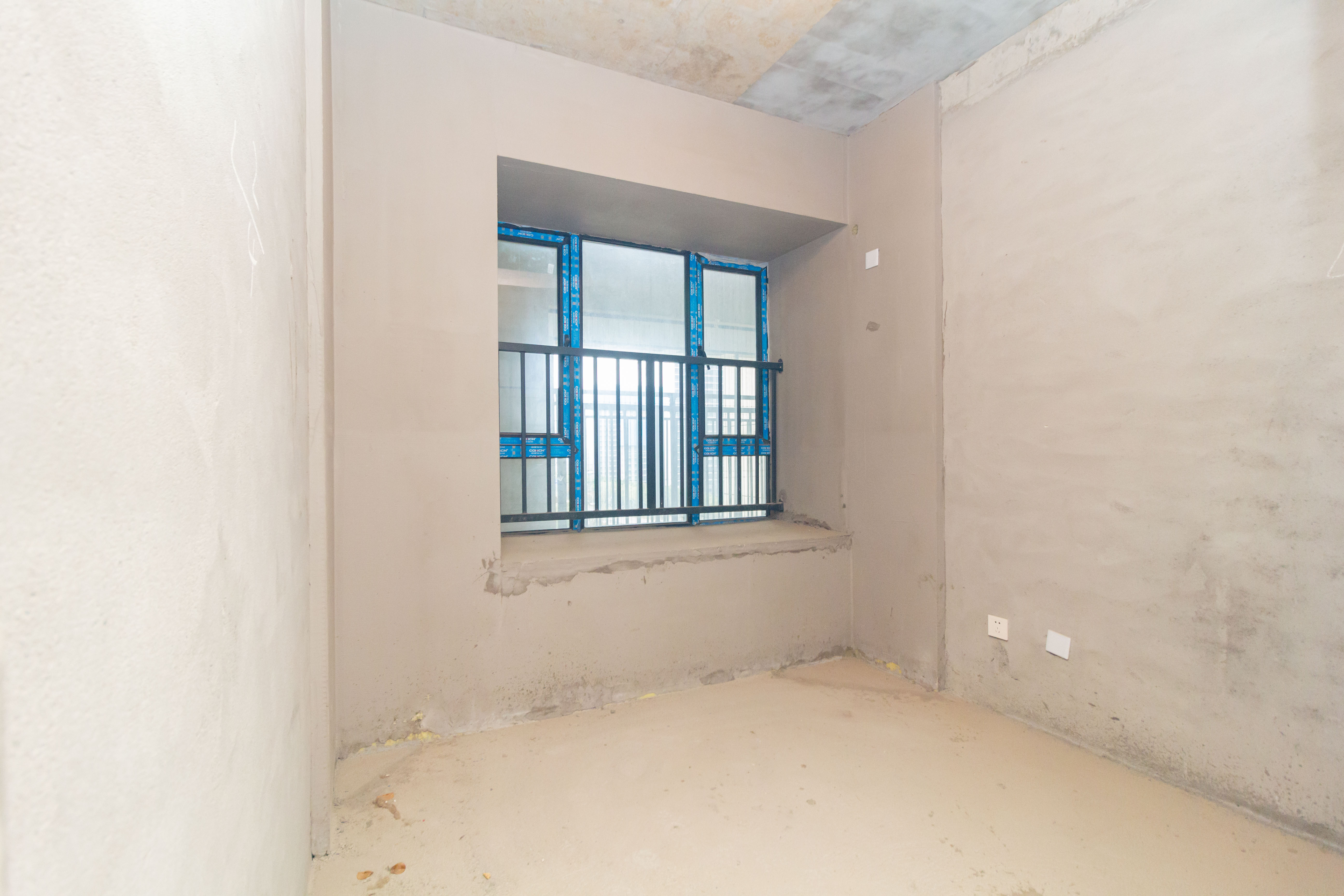 华远海蓝郡  3室2厅2卫    57.0万 华远海蓝郡  3室2厅2卫    57.0万卧室