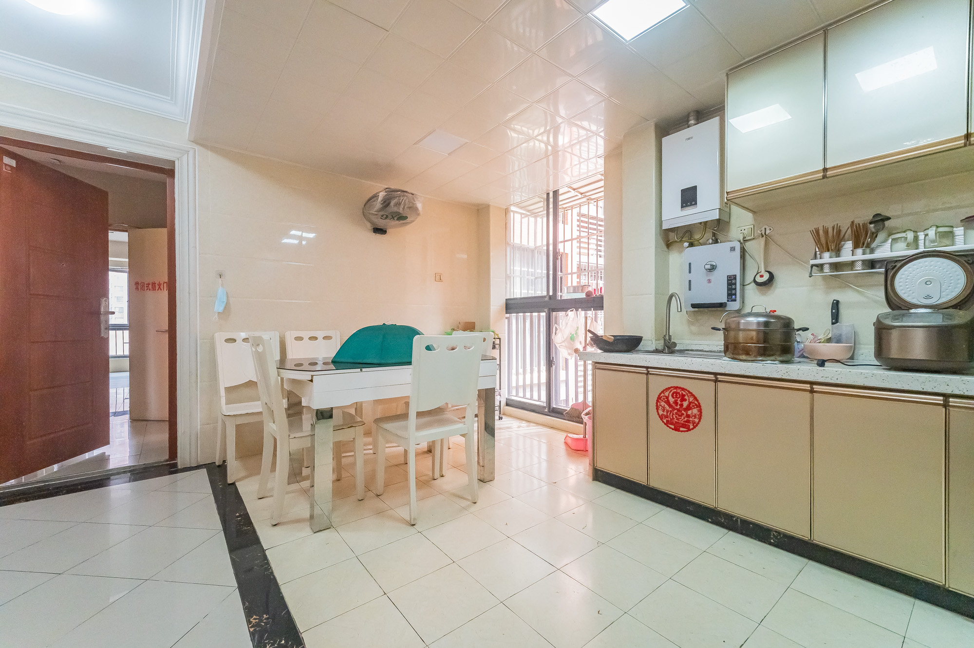 华润凤凰城二期 3室2厅1卫 65.8万 华润凤凰城二期 3室2厅1卫 65.8万厨房