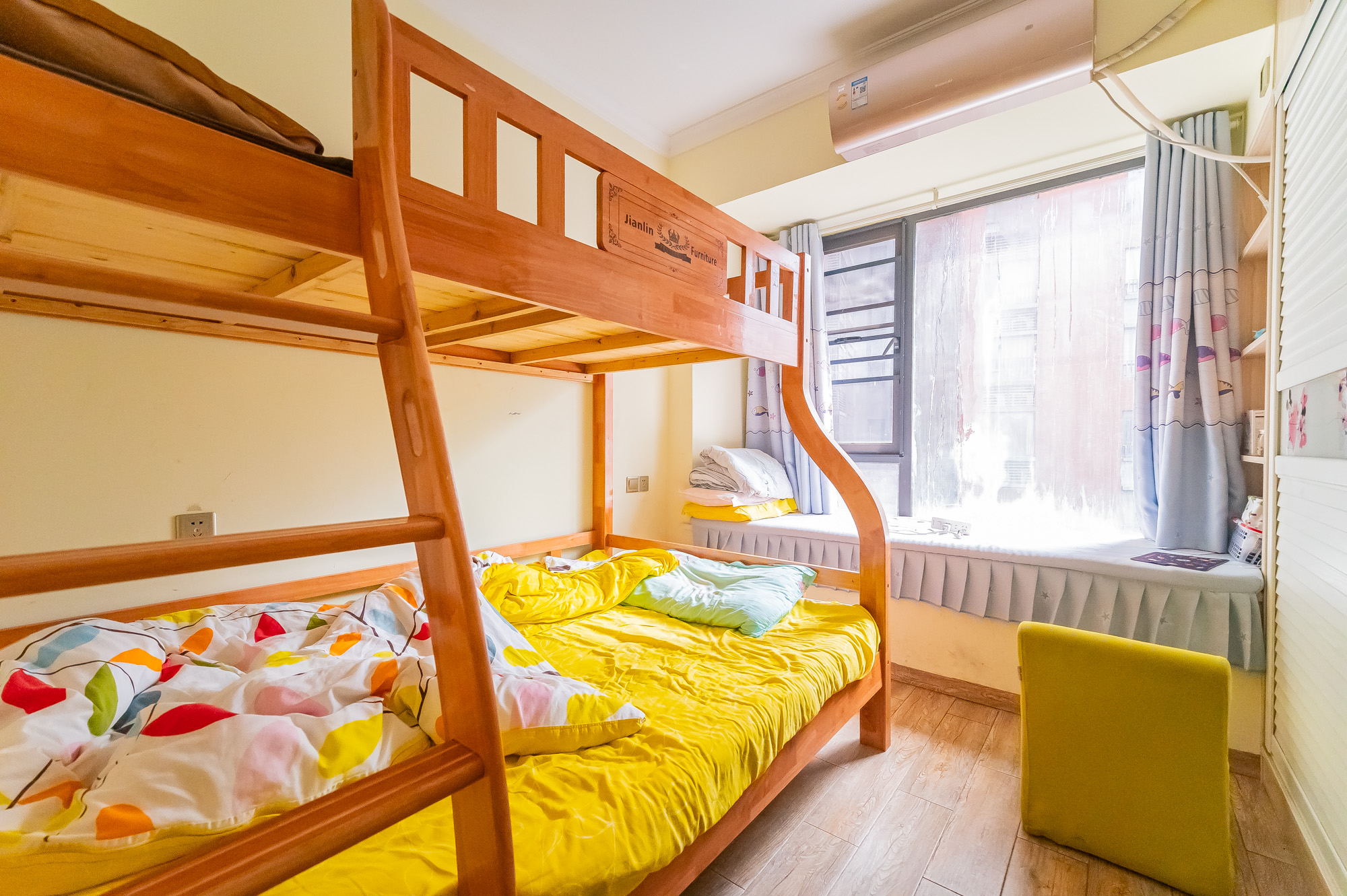 华润凤凰城二期 3室2厅1卫 65.8万 华润凤凰城二期 3室2厅1卫 65.8万卧室