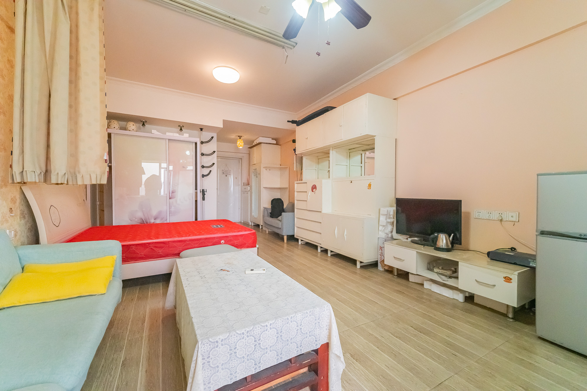 爱都(IDO) 1室1厅1卫 28.90万 爱都(IDO) 1室1厅1卫 28.90万客厅