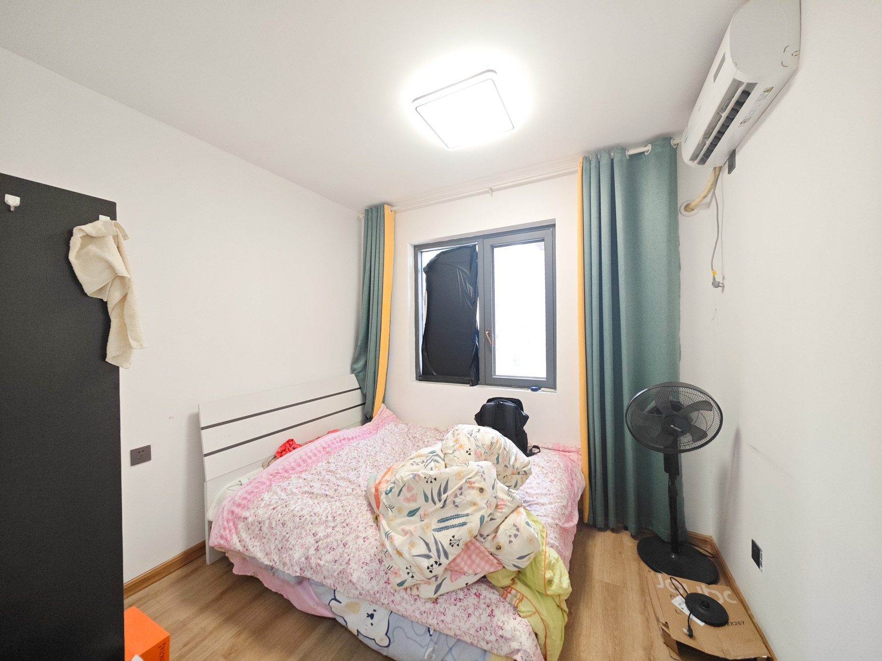 中建嘉和城  4室2厅2卫   150.00万卧室