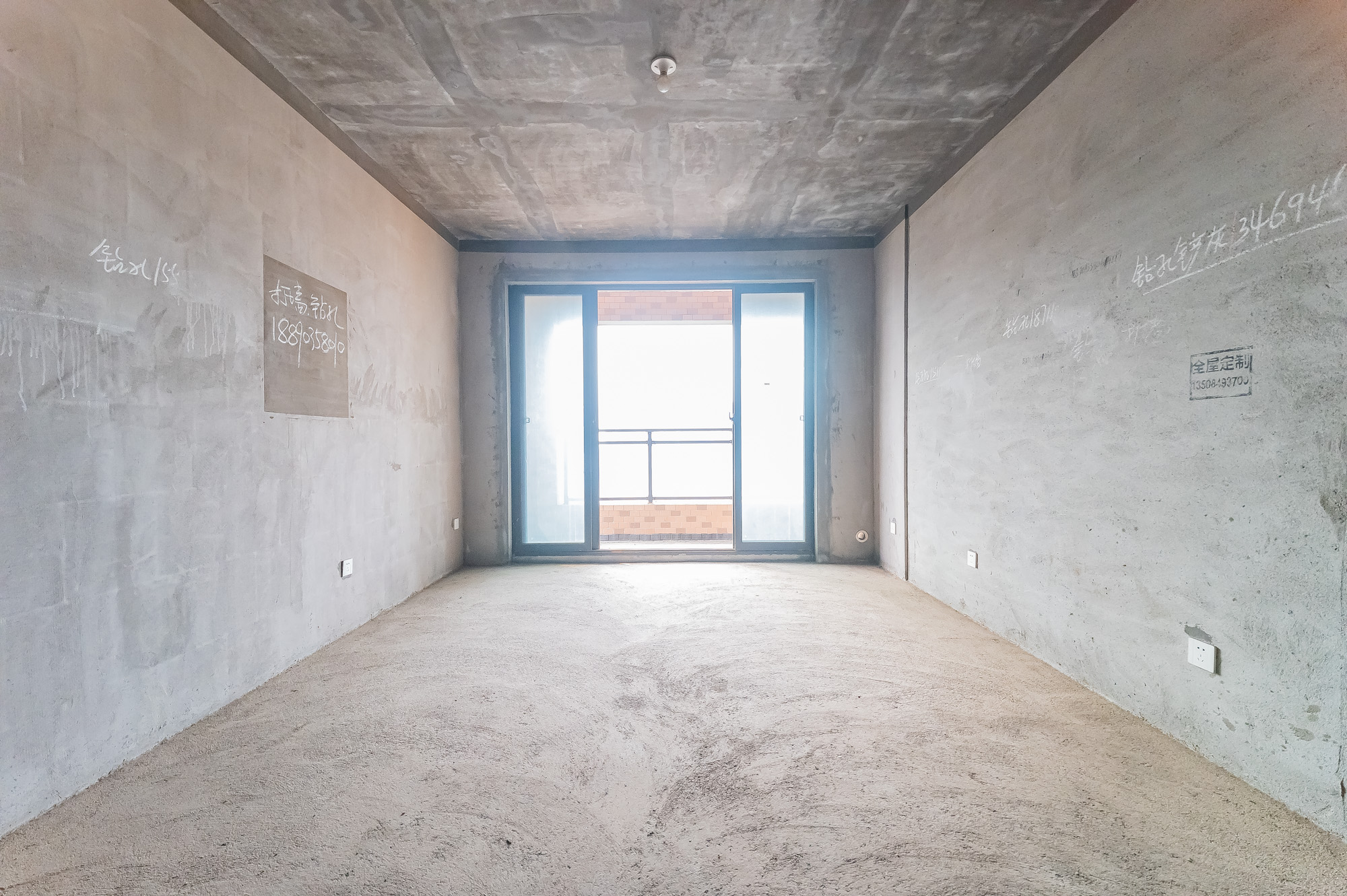 未来漫城 3室2厅1卫 69.8万 未来漫城 3室2厅1卫 69.8万客厅