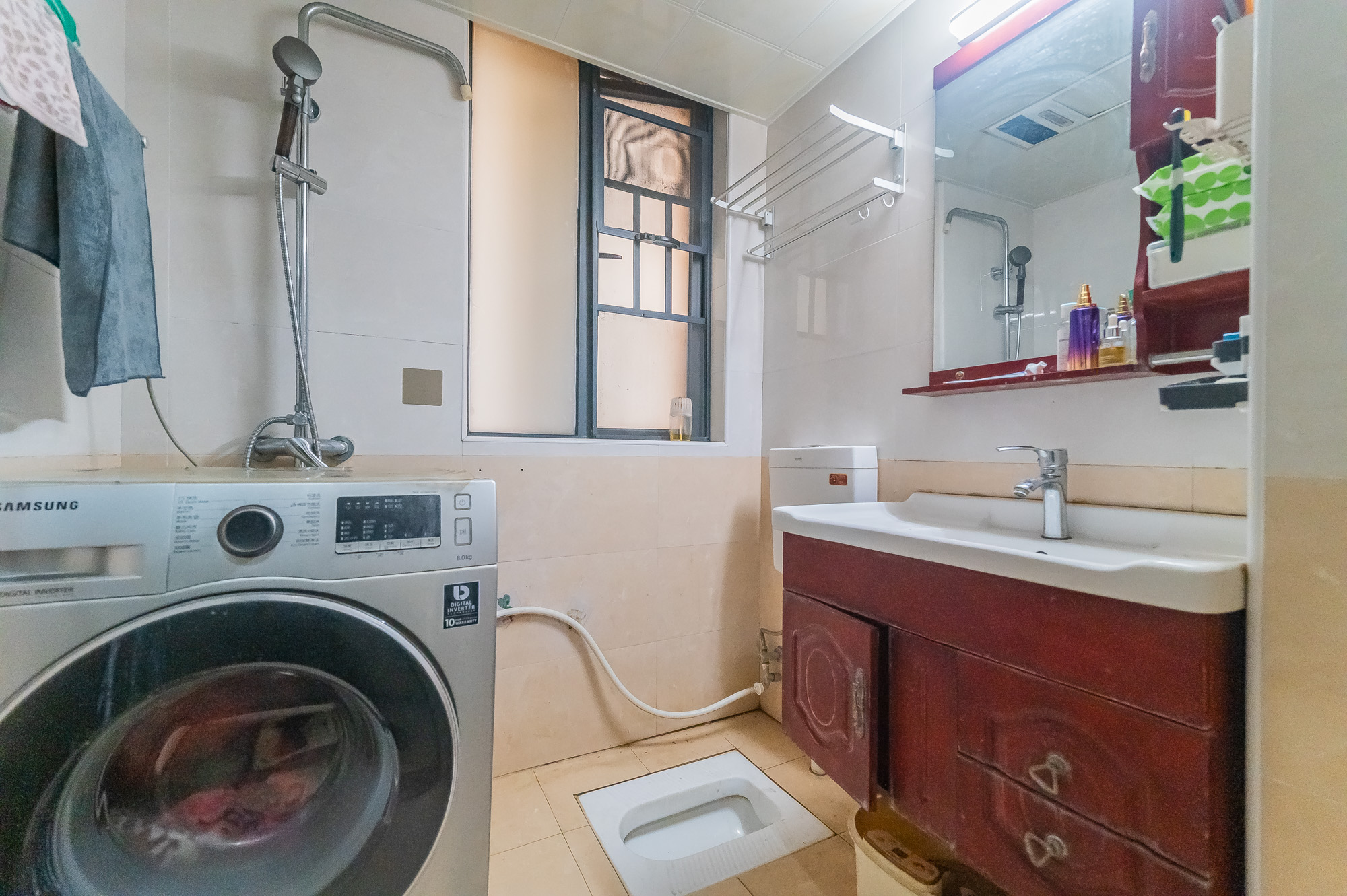 深业睿城 0室0厅0卫 102.0万 深业睿城 0室0厅0卫 102.0万卫生间