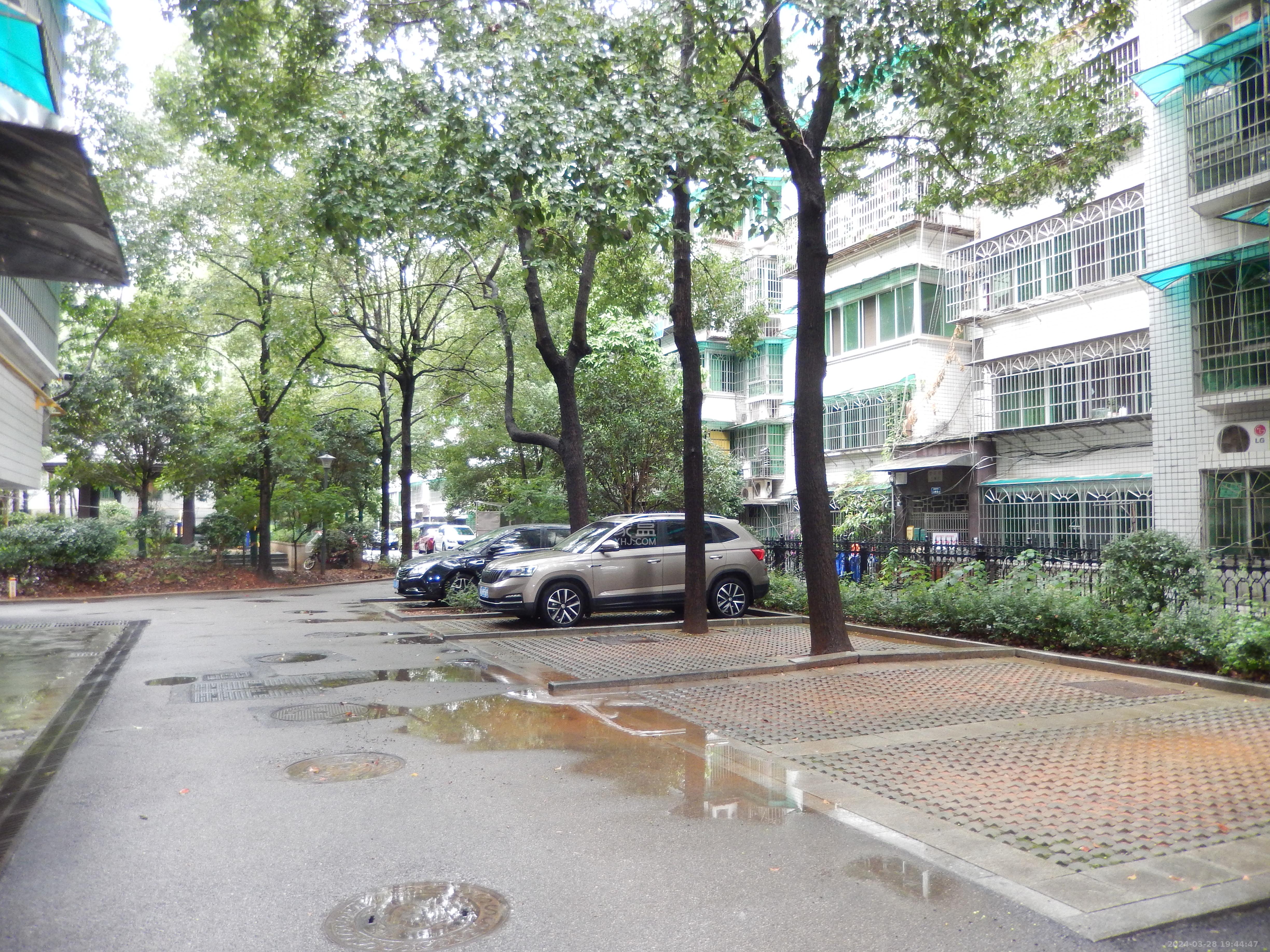 德邦新村  3室2厅2卫   2000.00元/月小区图