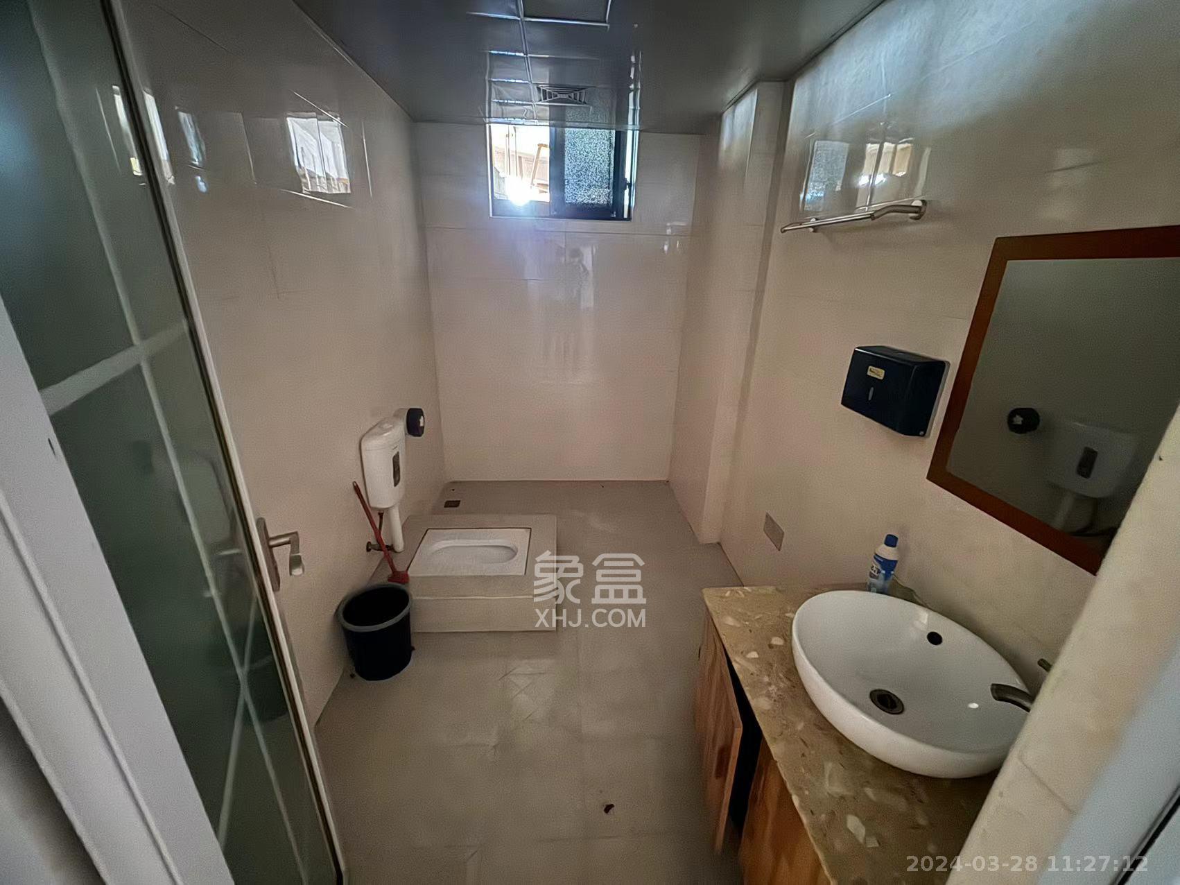 湘江世纪城湘江豪庭  4室2厅2卫   3200.00元/月室内图