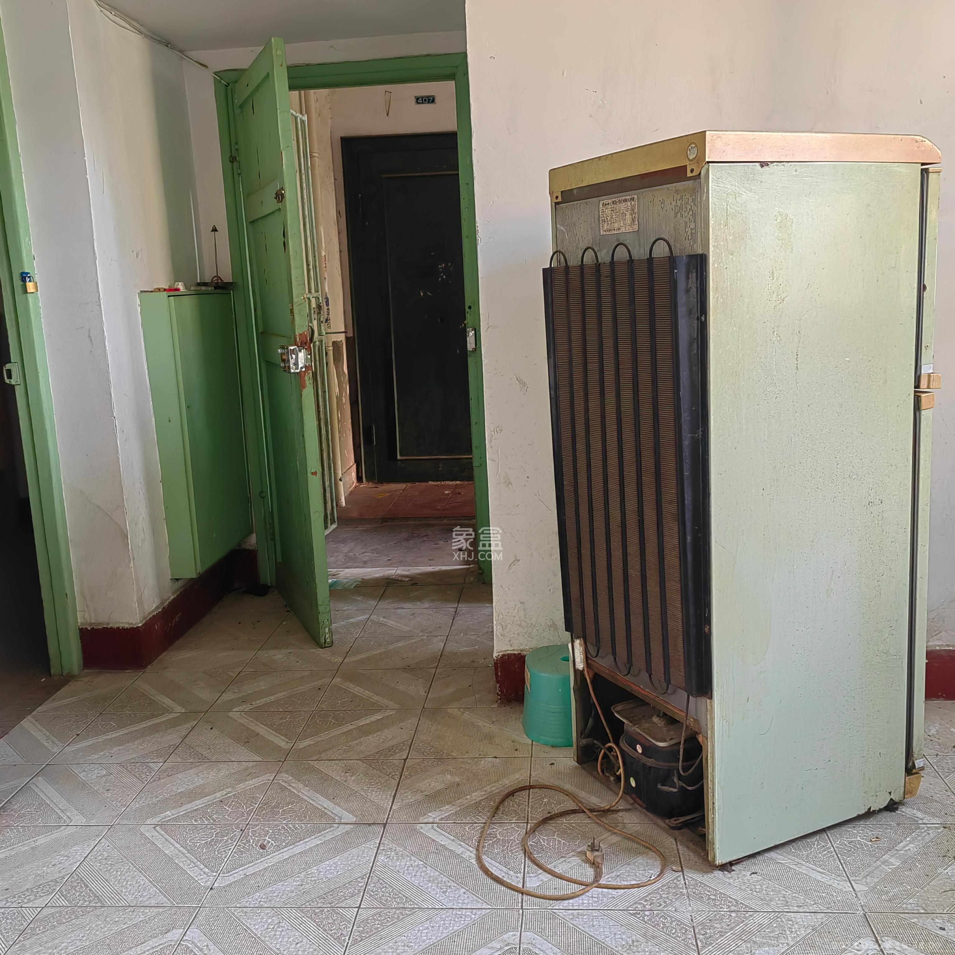 三印宿舍 3室1厅1卫 1600.0元/月 三印宿舍 3室1厅1卫 1600.0元/月室内图