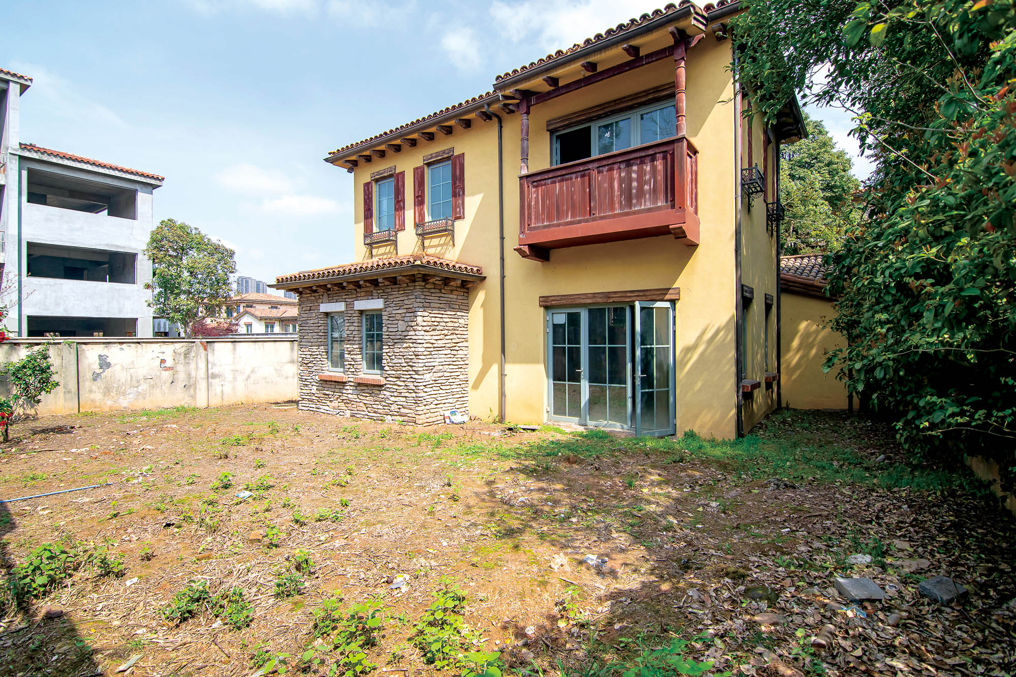 中粮北纬28°别墅  8室4厅6卫    568.0万其他