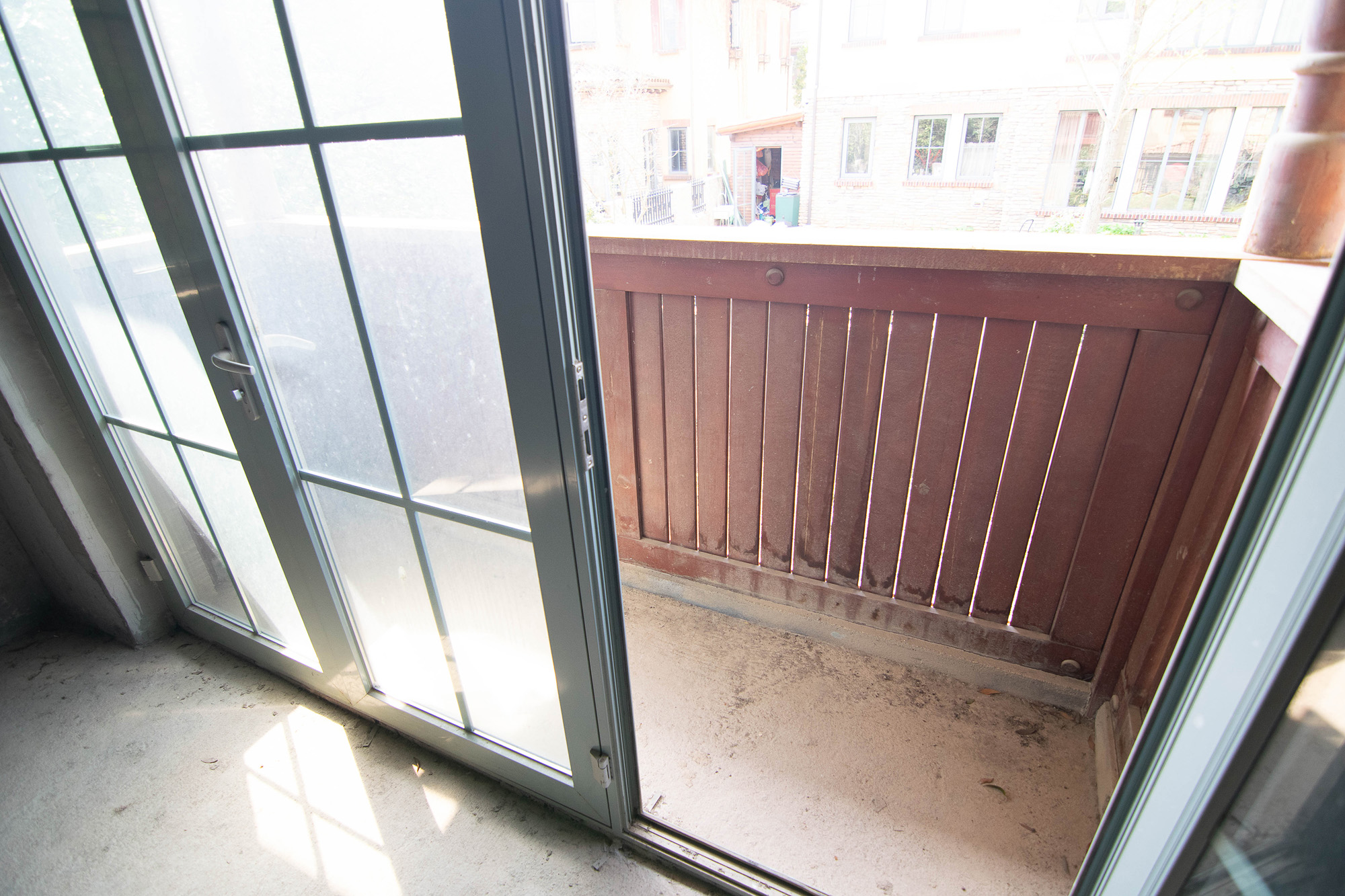 中粮北纬28°别墅  8室4厅6卫    568.0万阳台