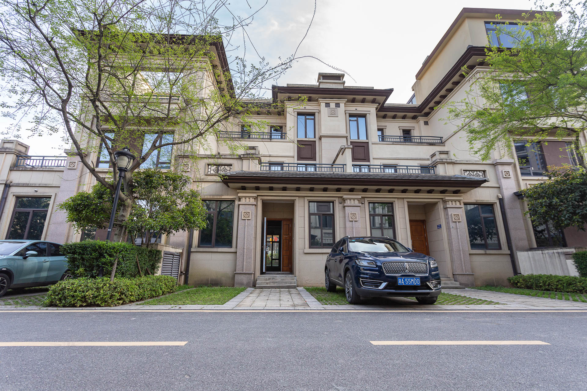 龙湖璟宸原著(龙湖紫宸)  5室2厅4卫    380.0万 龙湖璟宸原著(龙湖紫宸)  5室2厅4卫    380.0万其他