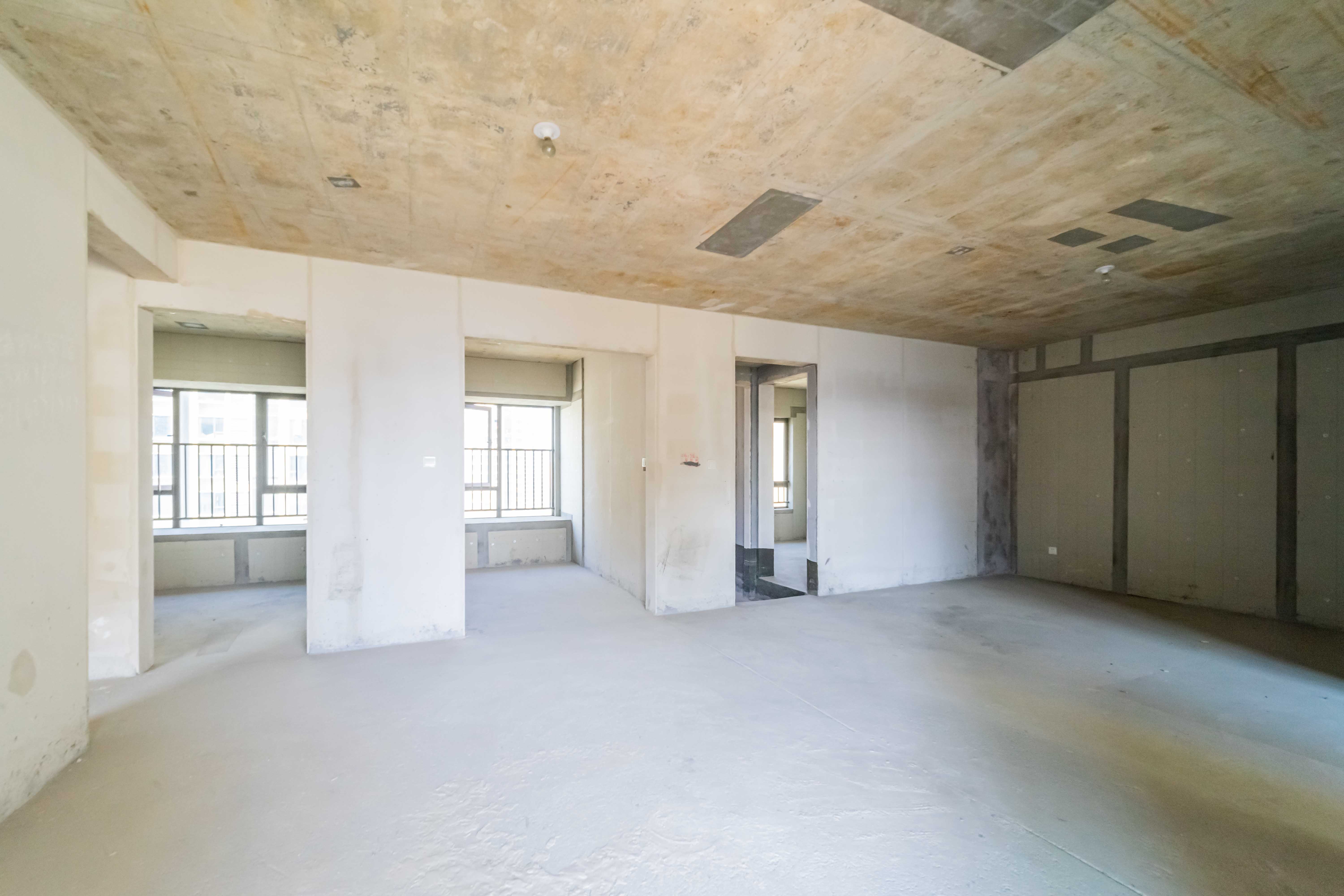 阳光城尚东湾蓝莓苑  4室2厅2卫    130.0万 阳光城尚东湾蓝莓苑  4室2厅2卫    130.0万其他