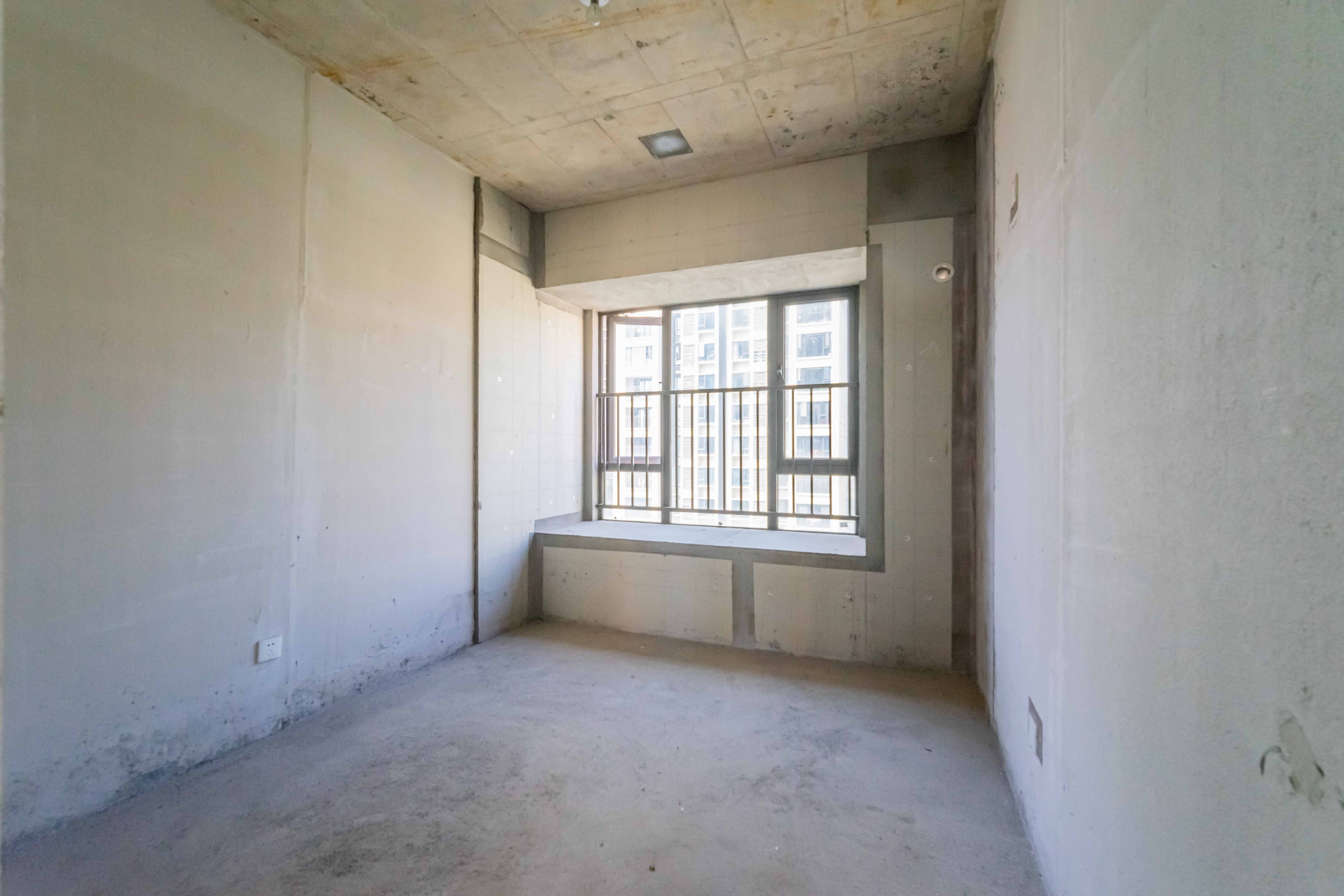 阳光城尚东湾蓝莓苑  4室2厅2卫    130.0万 阳光城尚东湾蓝莓苑  4室2厅2卫    130.0万其他