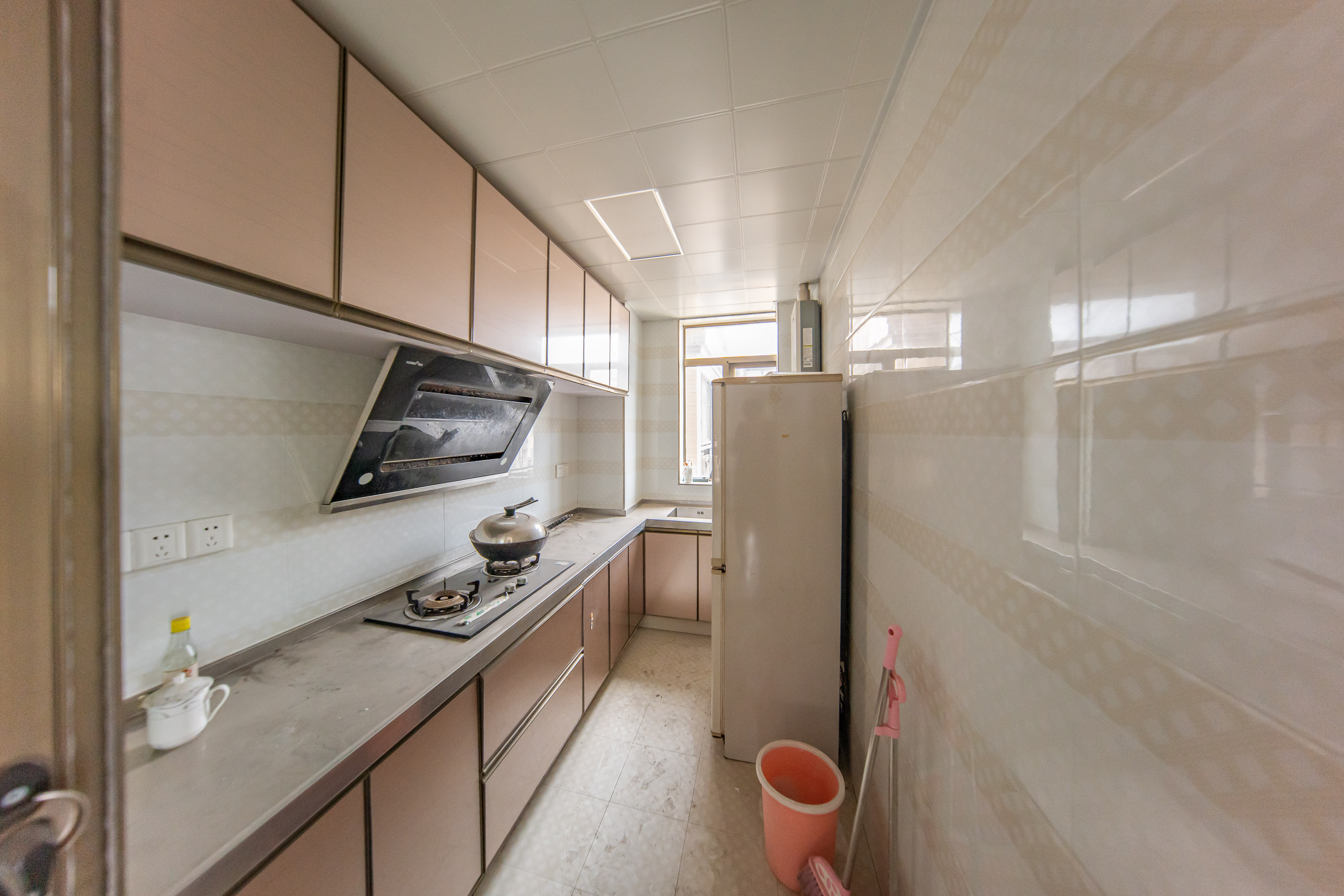 江山帝景雅典 3室2厅1卫 72.0万 江山帝景雅典 3室2厅1卫 72.0万厨房