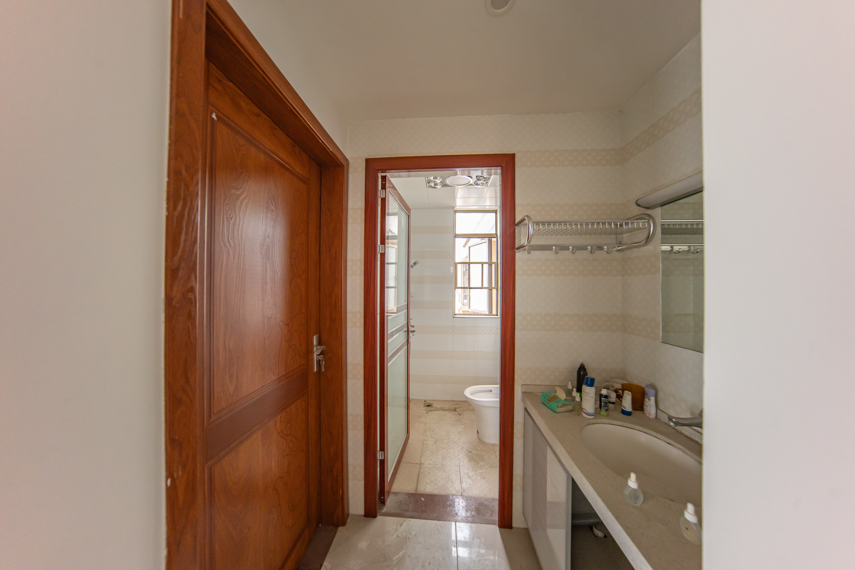 江山帝景雅典 3室2厅1卫 72.0万 江山帝景雅典 3室2厅1卫 72.0万卫生间