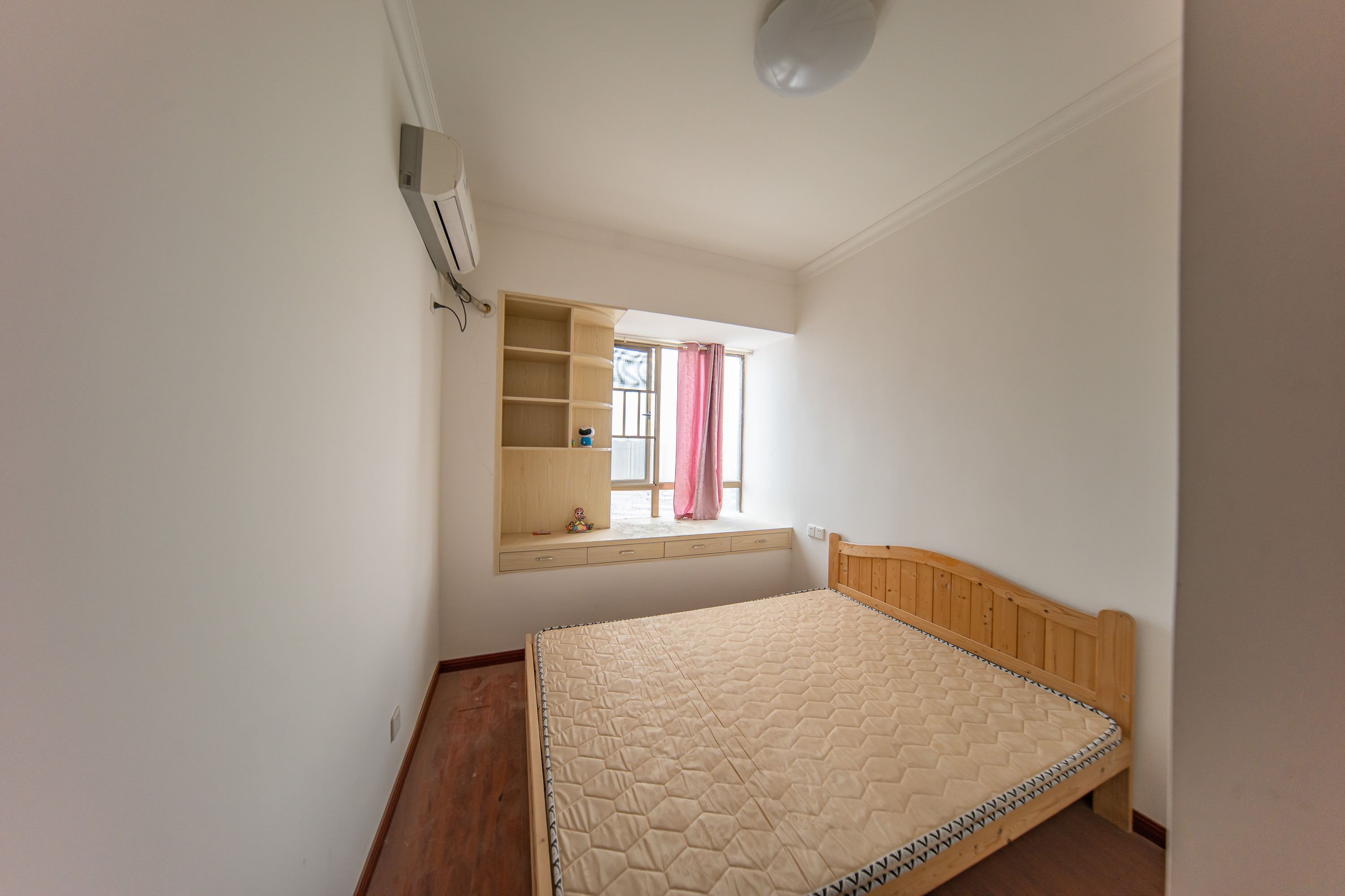 江山帝景雅典 3室2厅1卫 72.0万 江山帝景雅典 3室2厅1卫 72.0万卧室