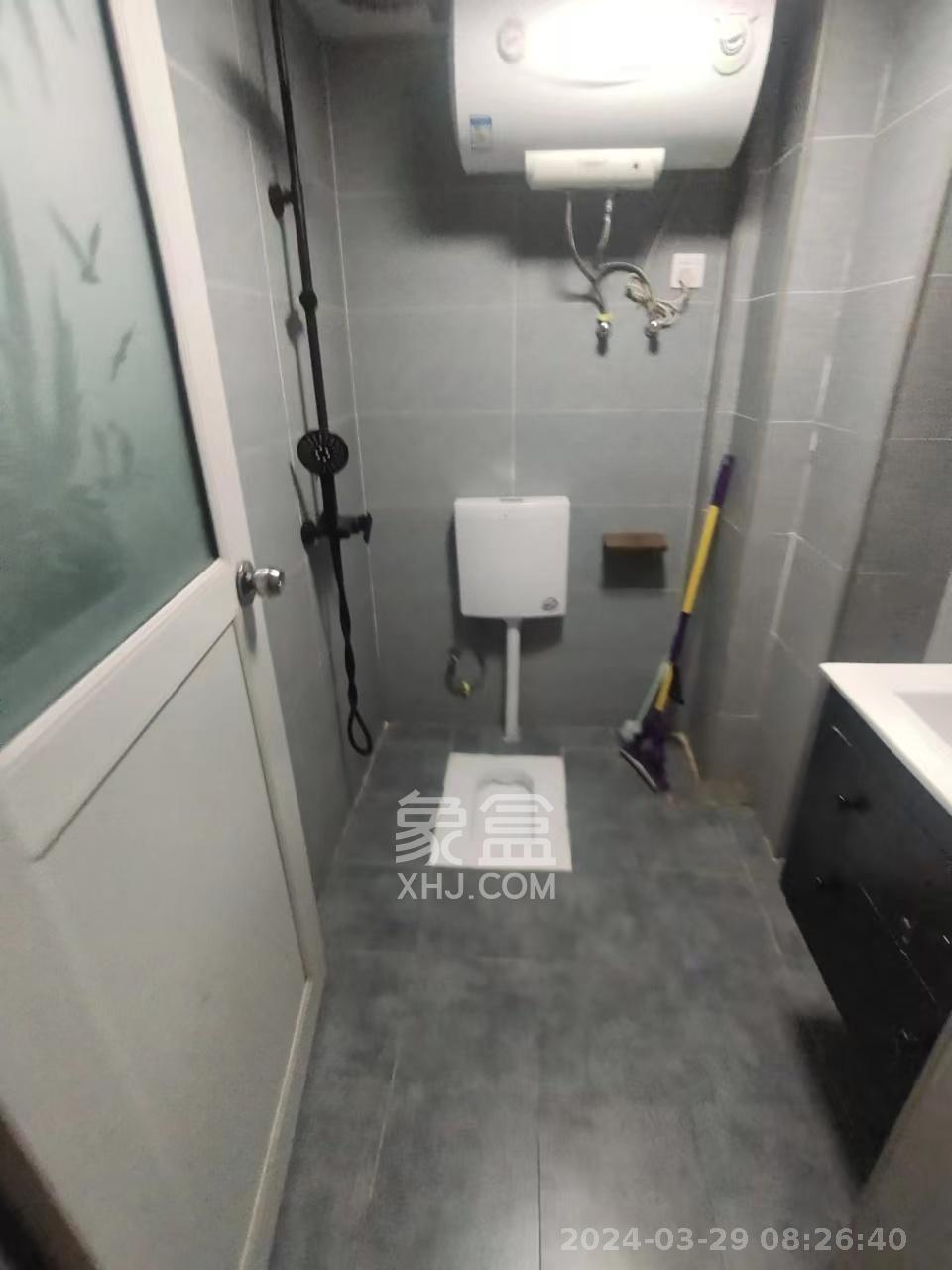 广阔大厦  1室1厅1卫   2300.00元/月室内图