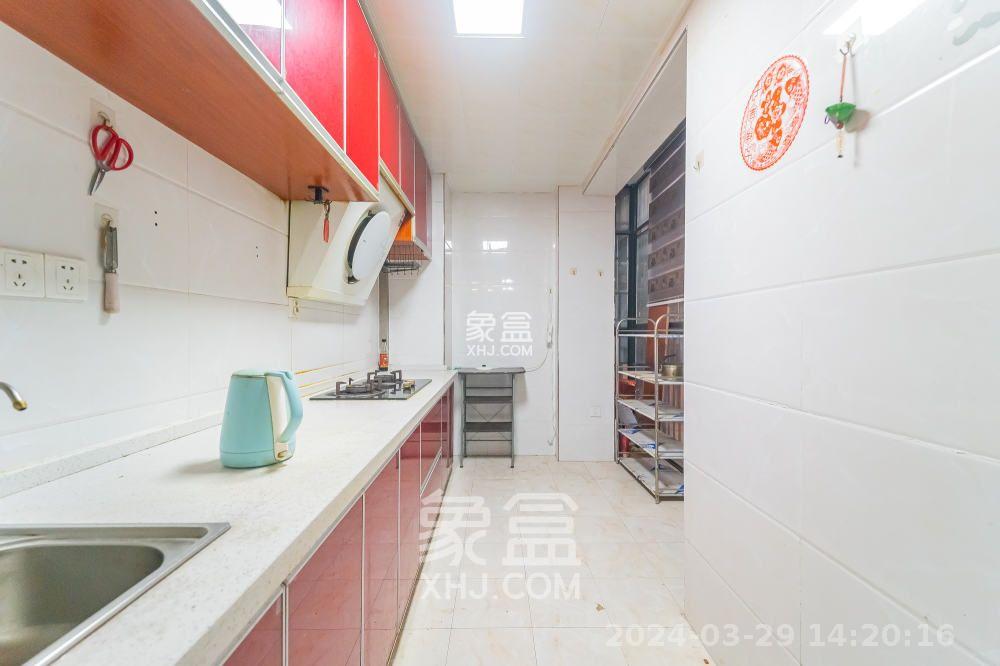 星湖湾一期高层  3室2厅1卫    2100.0元/月室内图