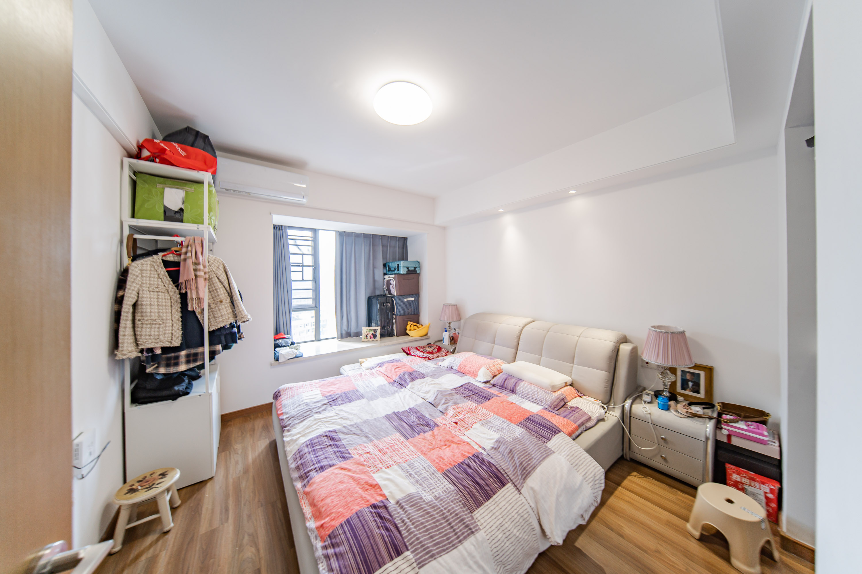 深业鹭栖府  4室2厅2卫    235.0万卧室