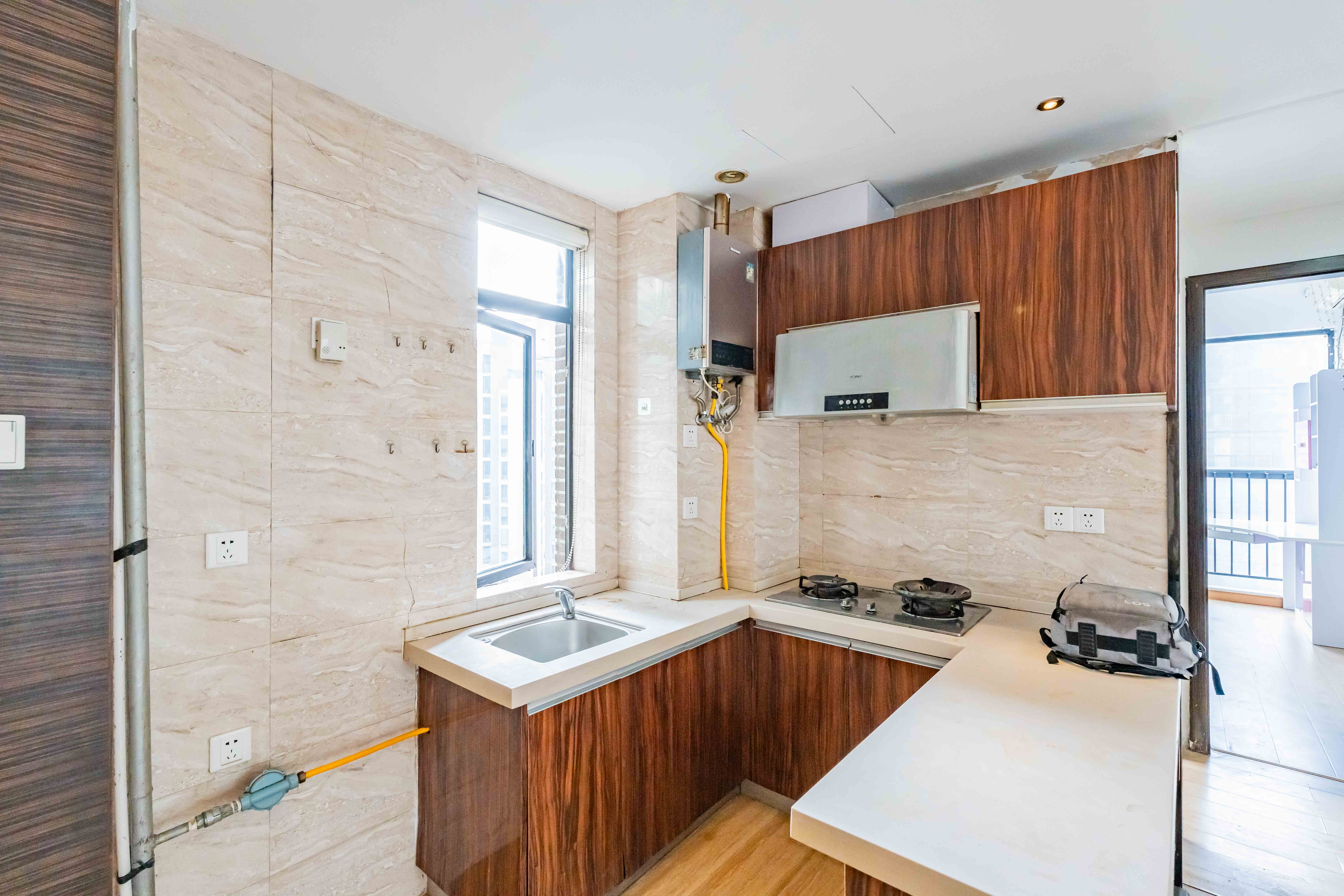 金土地第一湾  2室2厅1卫    68.0万厨房