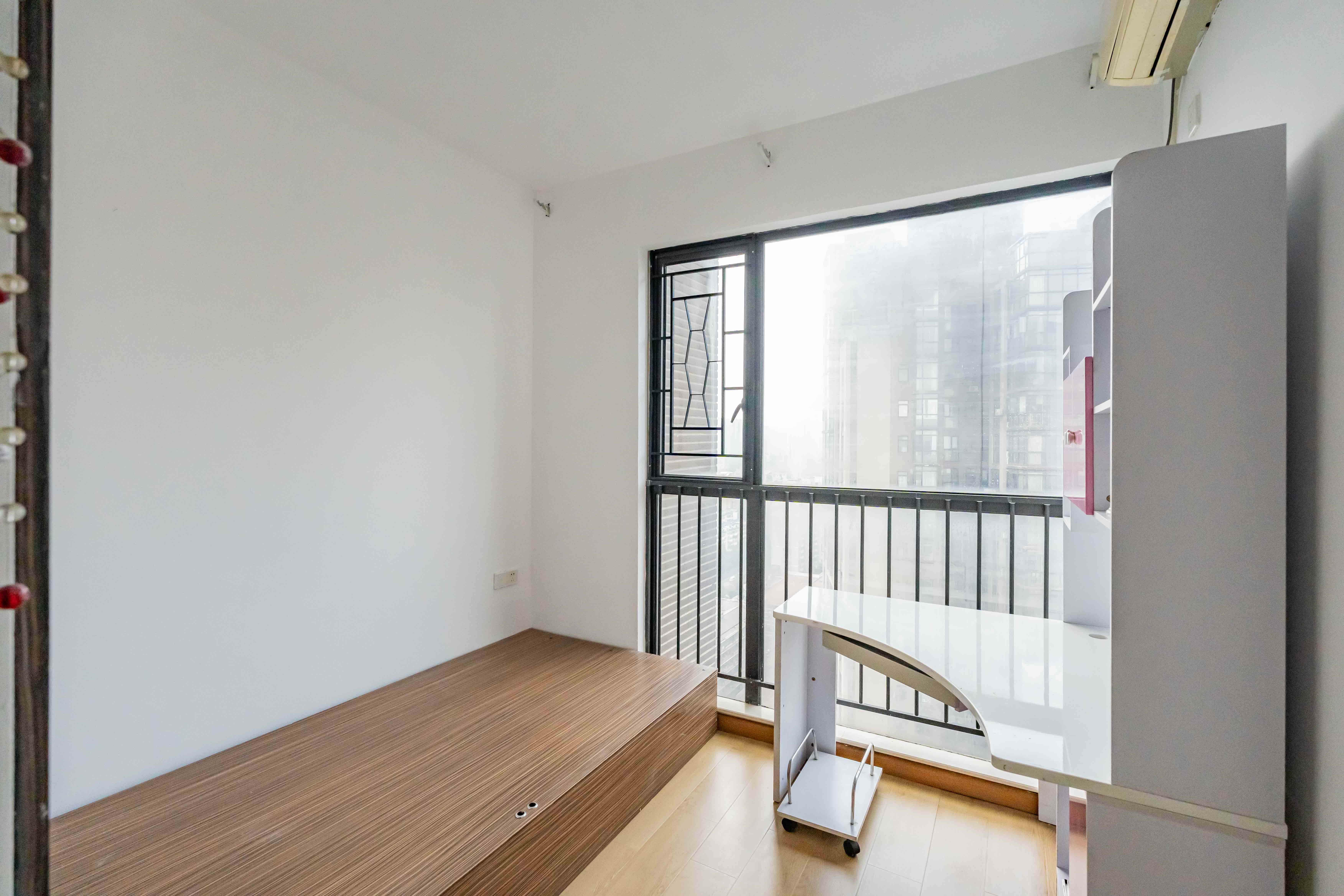 金土地第一湾  2室2厅1卫    68.0万卧室