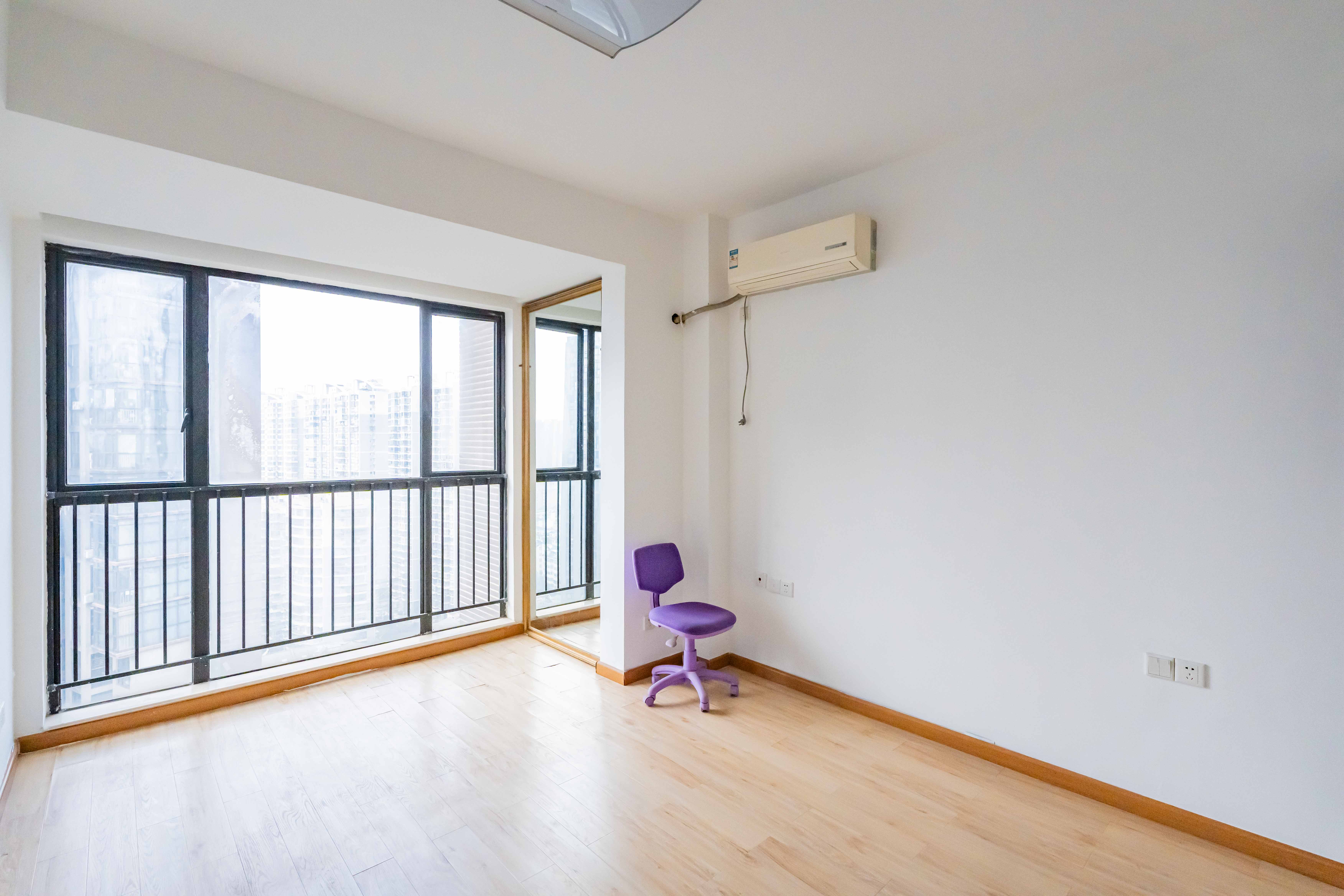 金土地第一湾  2室2厅1卫    68.0万卧室