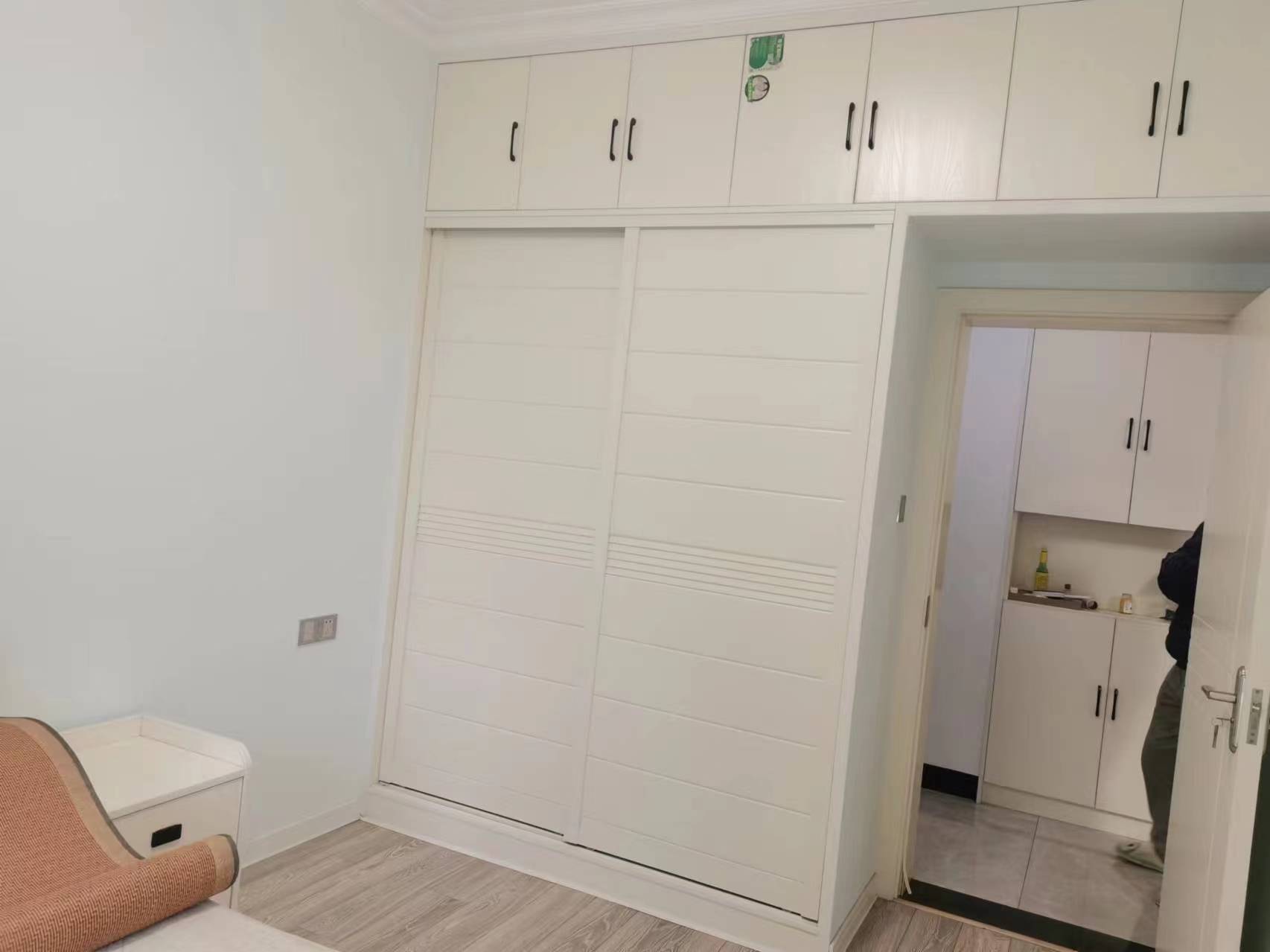 中央皇庭 3室2厅1卫 56.0万 中央皇庭 3室2厅1卫 56.0万室内图