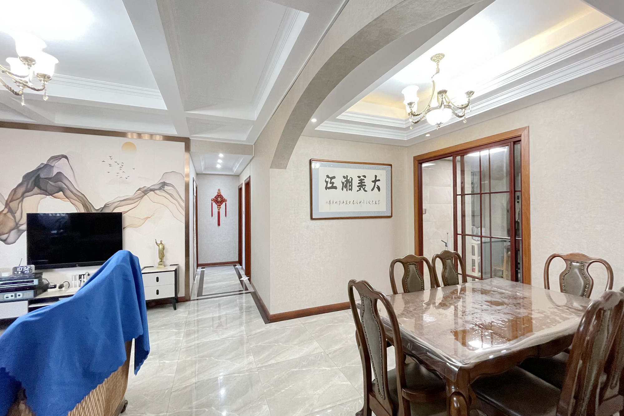 银海大厦  4室2厅2卫   170.00万其他