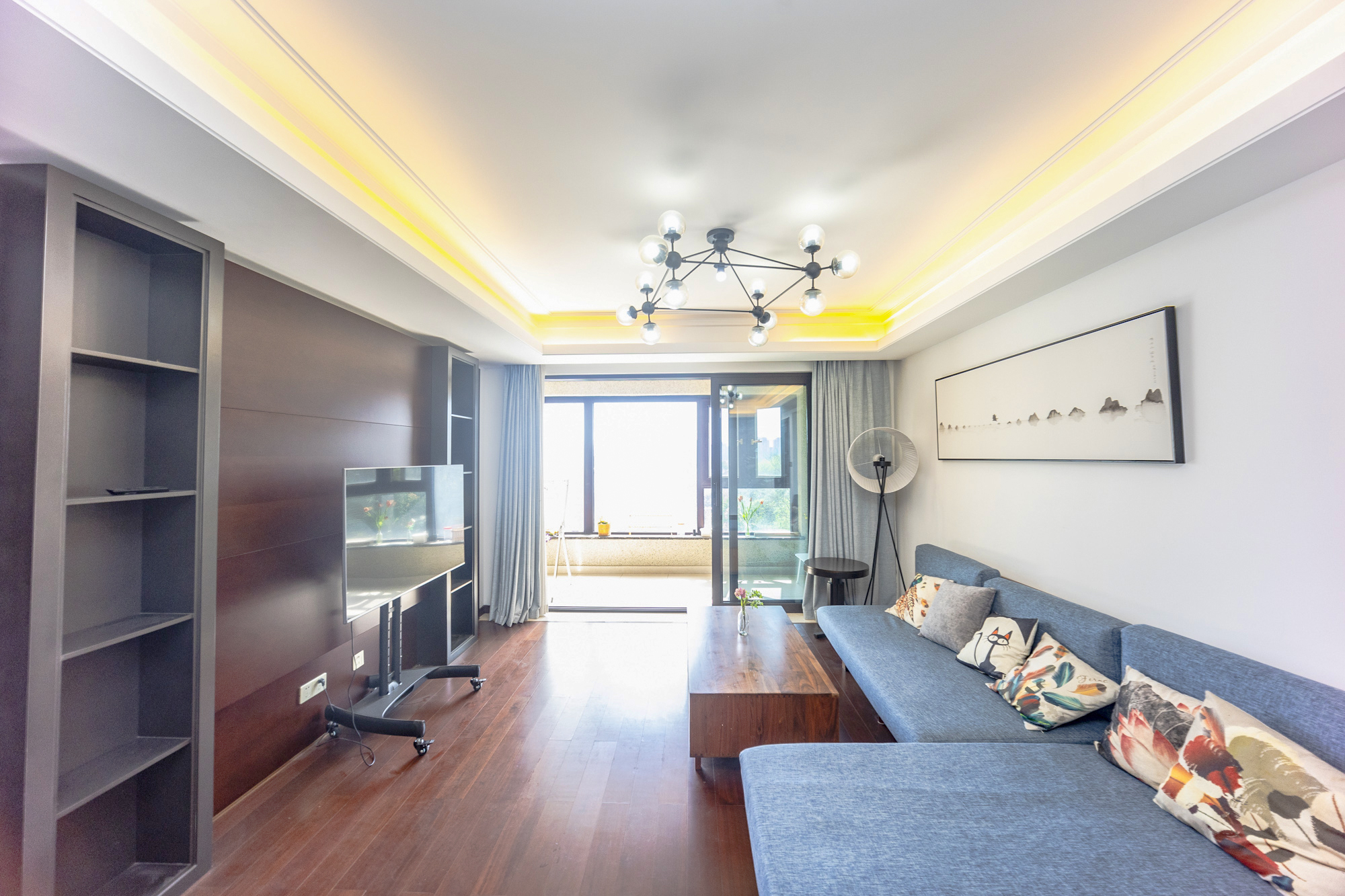 万科紫台  3室2厅2卫   267.00万