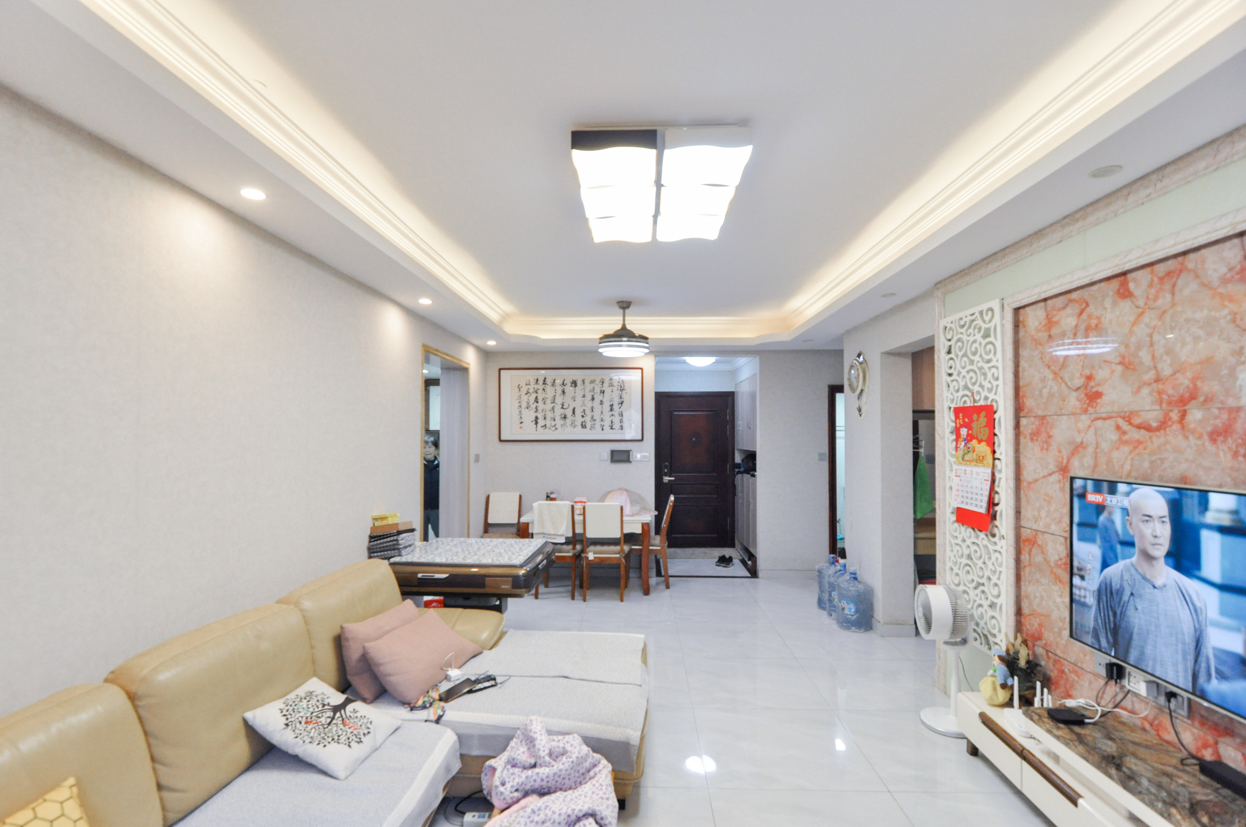金茂梅溪湖  2室2厅2卫   174.00万