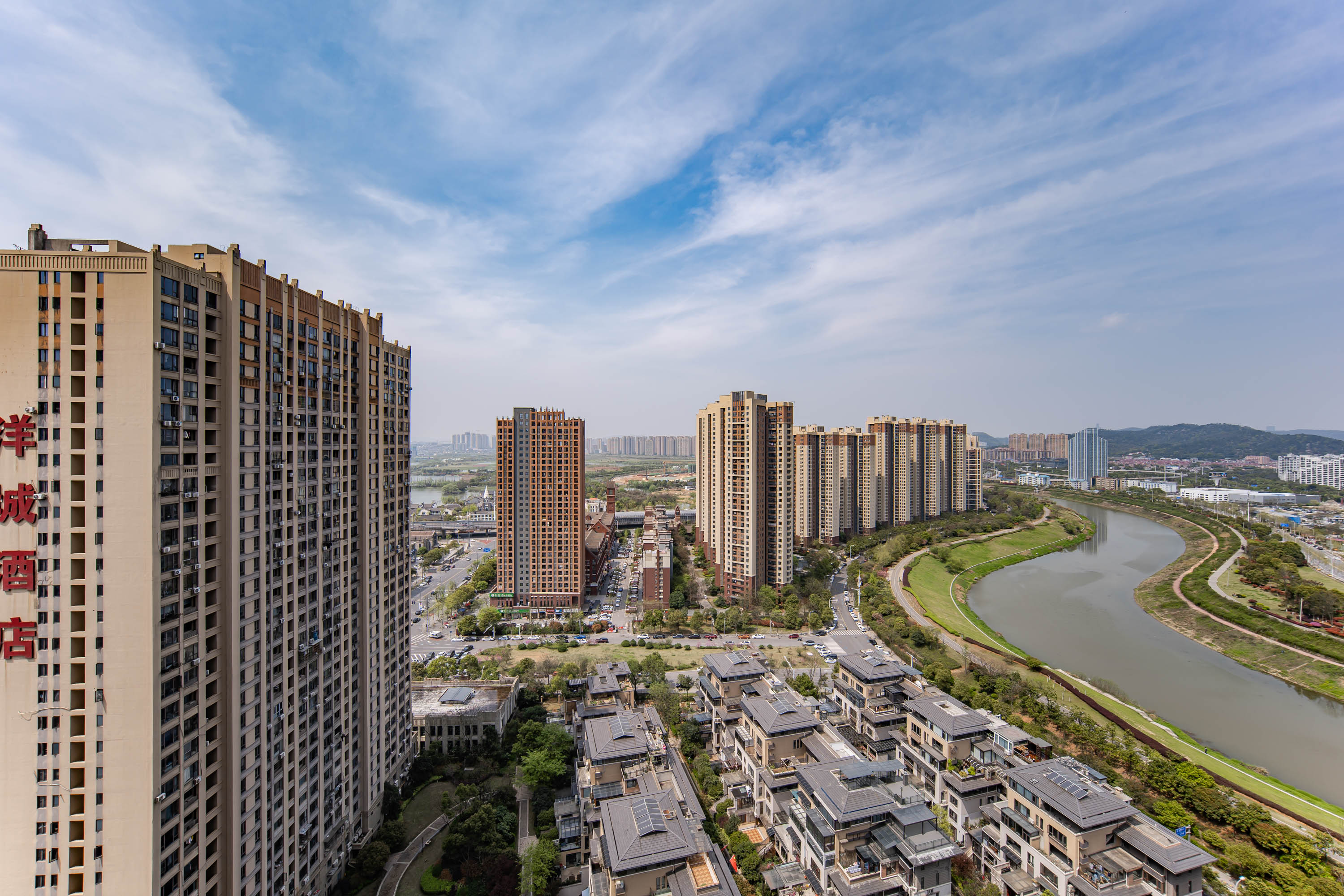 合能洋湖公馆  3室2厅3卫    86.0万 合能洋湖公馆  3室2厅3卫    86.0万其他