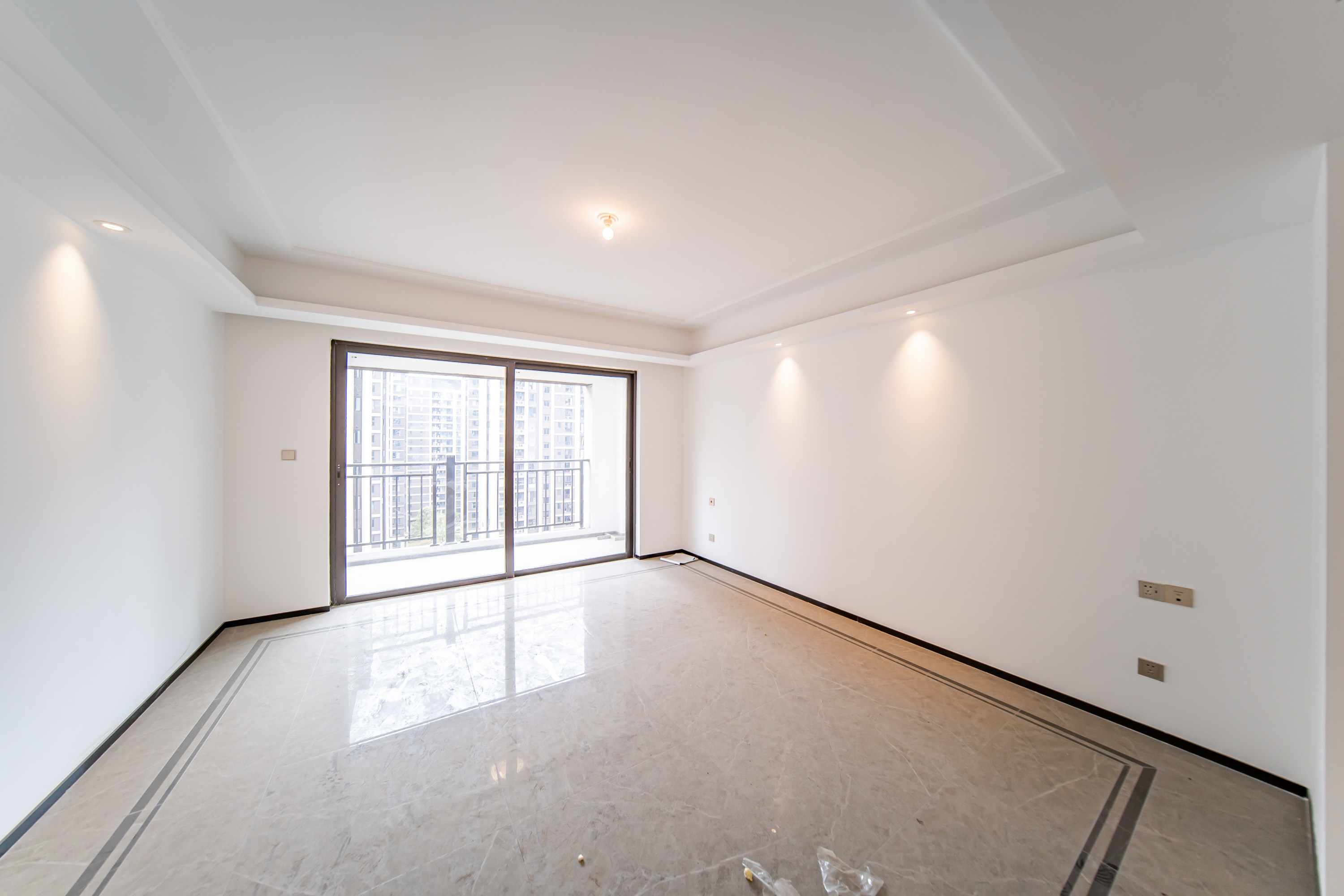 建发电建江山悦  4室2厅2卫    158.9万客厅