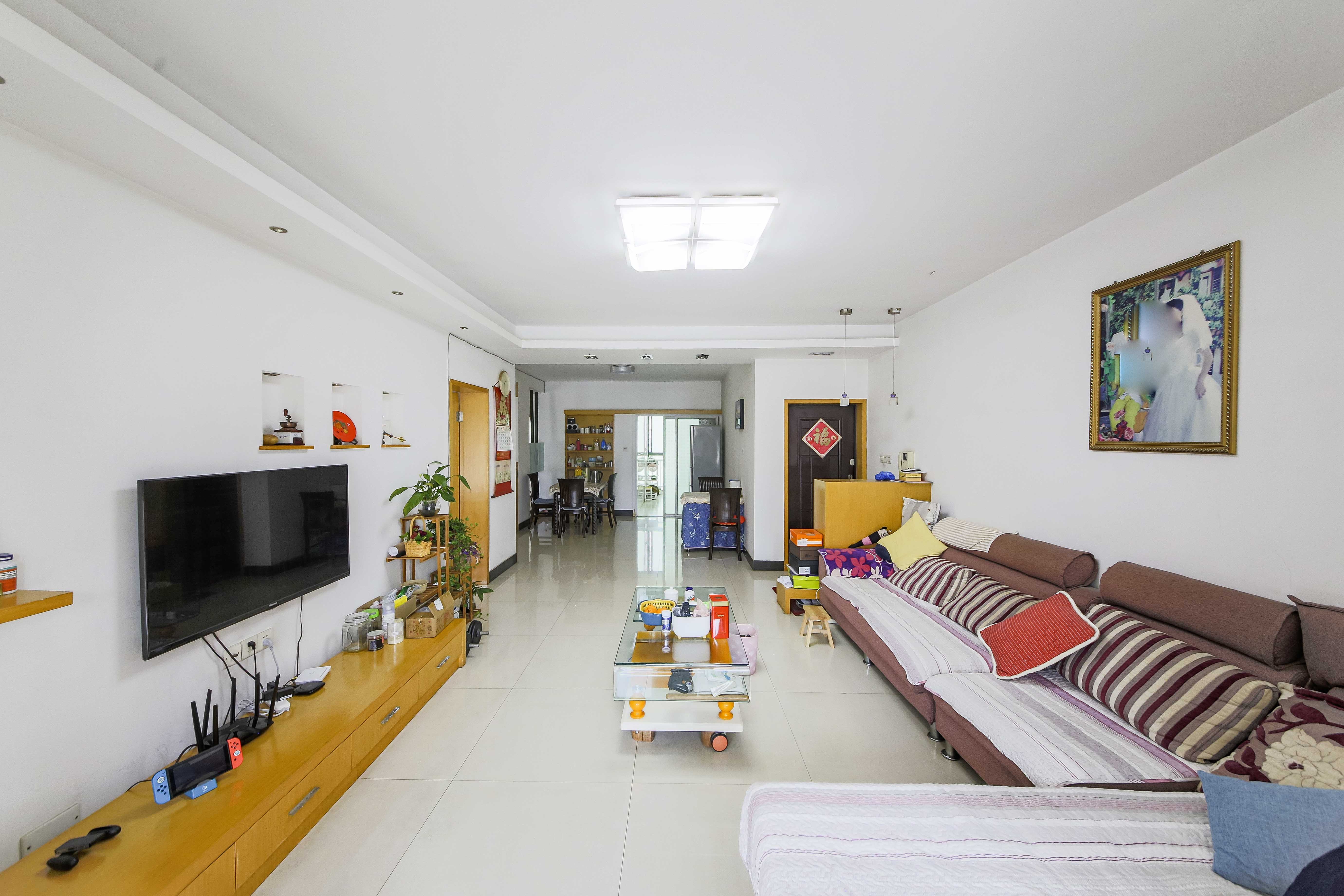 柠檬丽都 3室2厅2卫 115.0万 柠檬丽都 3室2厅2卫 115.0万客厅