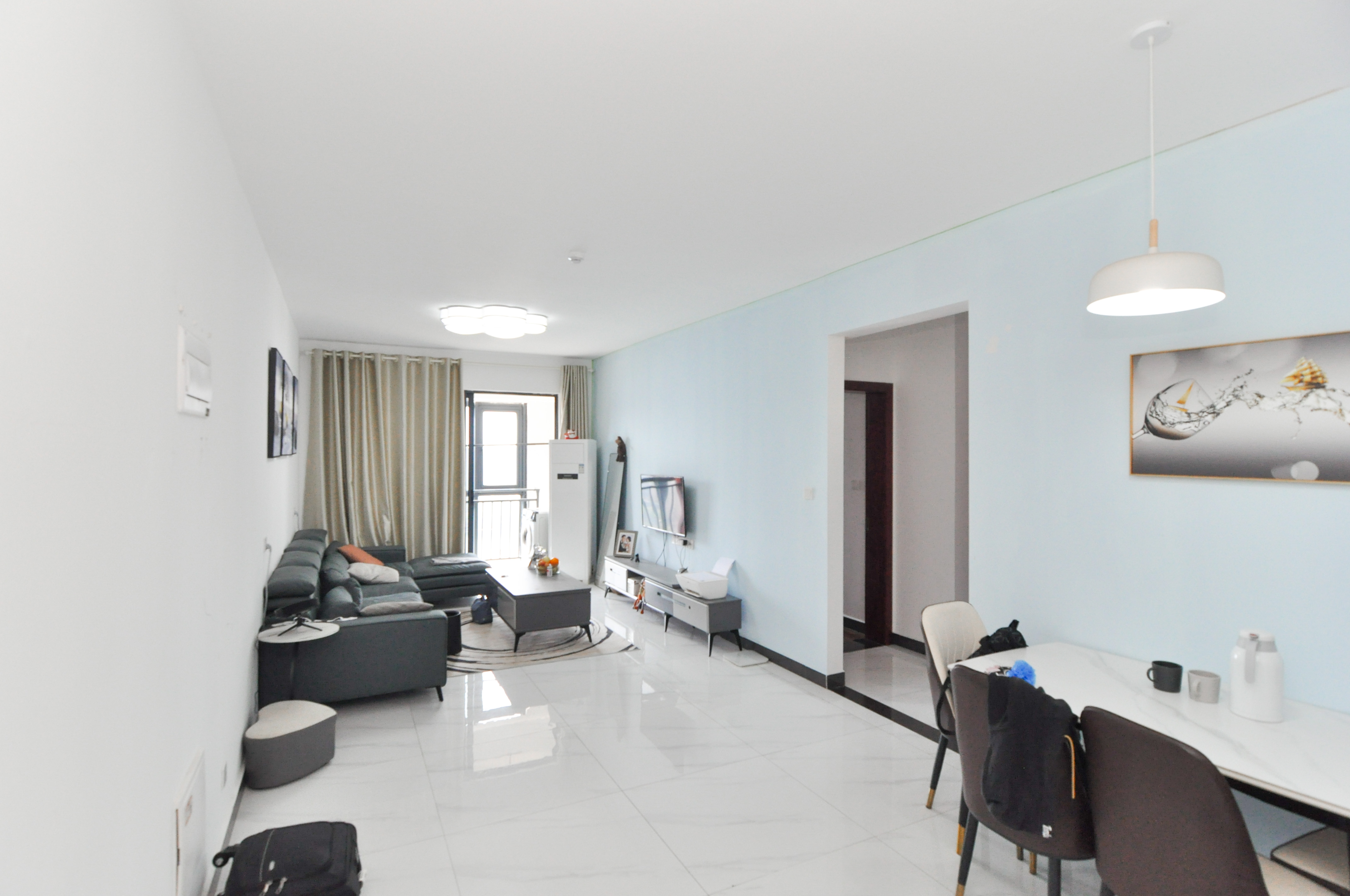 中建梅溪湖中心  3室2厅2卫    125.0万 中建梅溪湖中心  3室2厅2卫    125.0万客厅