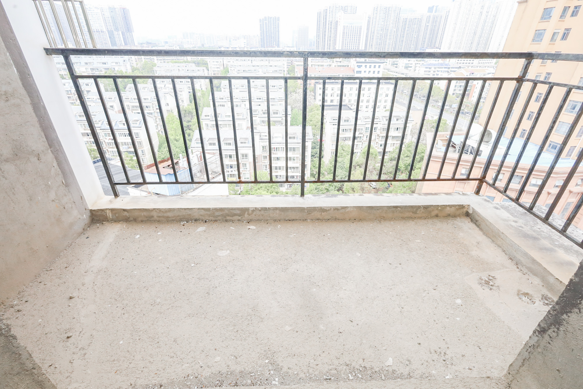 枫林美景  2室2厅1卫   70.00万阳台