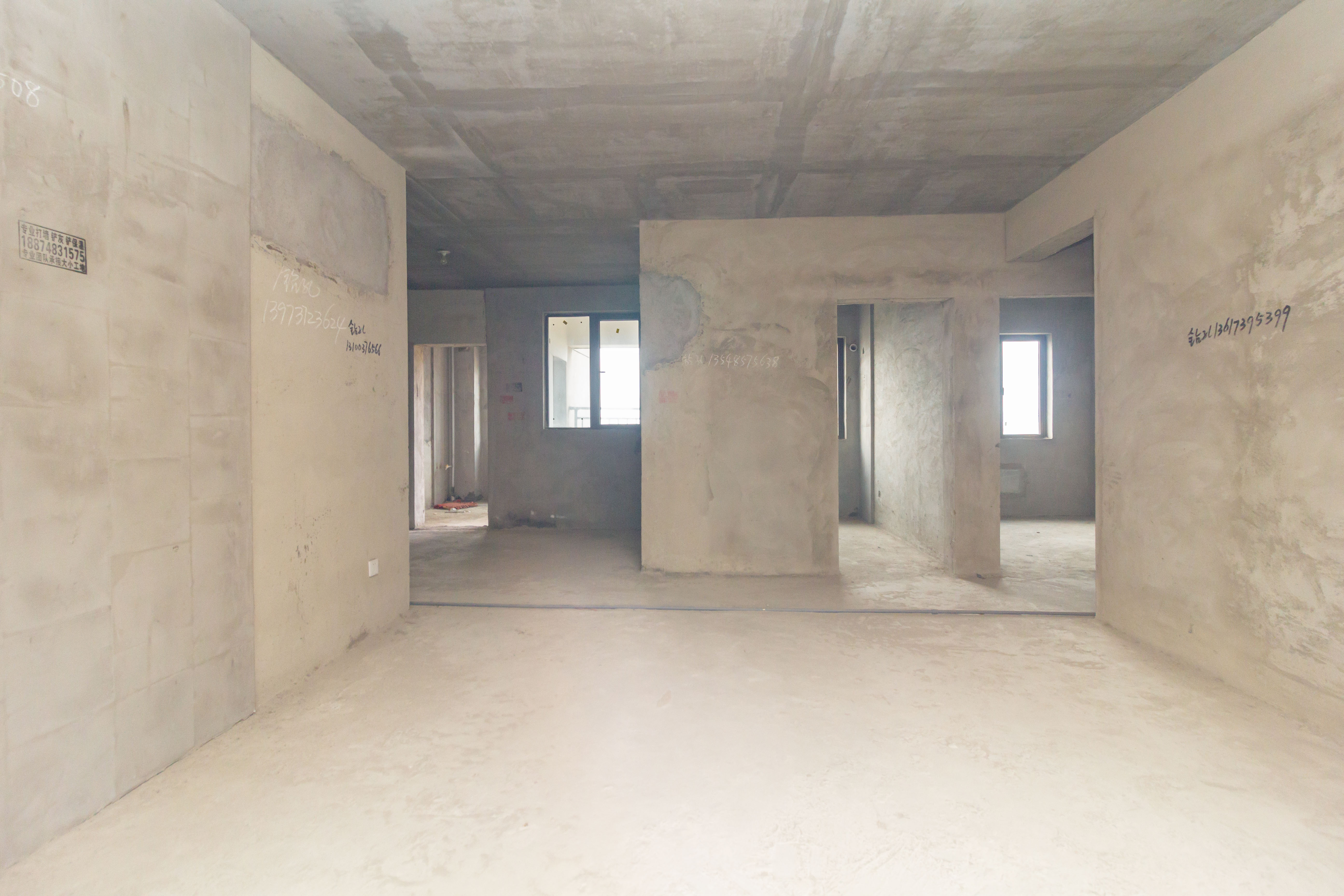 金广星苑  3室2厅1卫    59.8万客厅