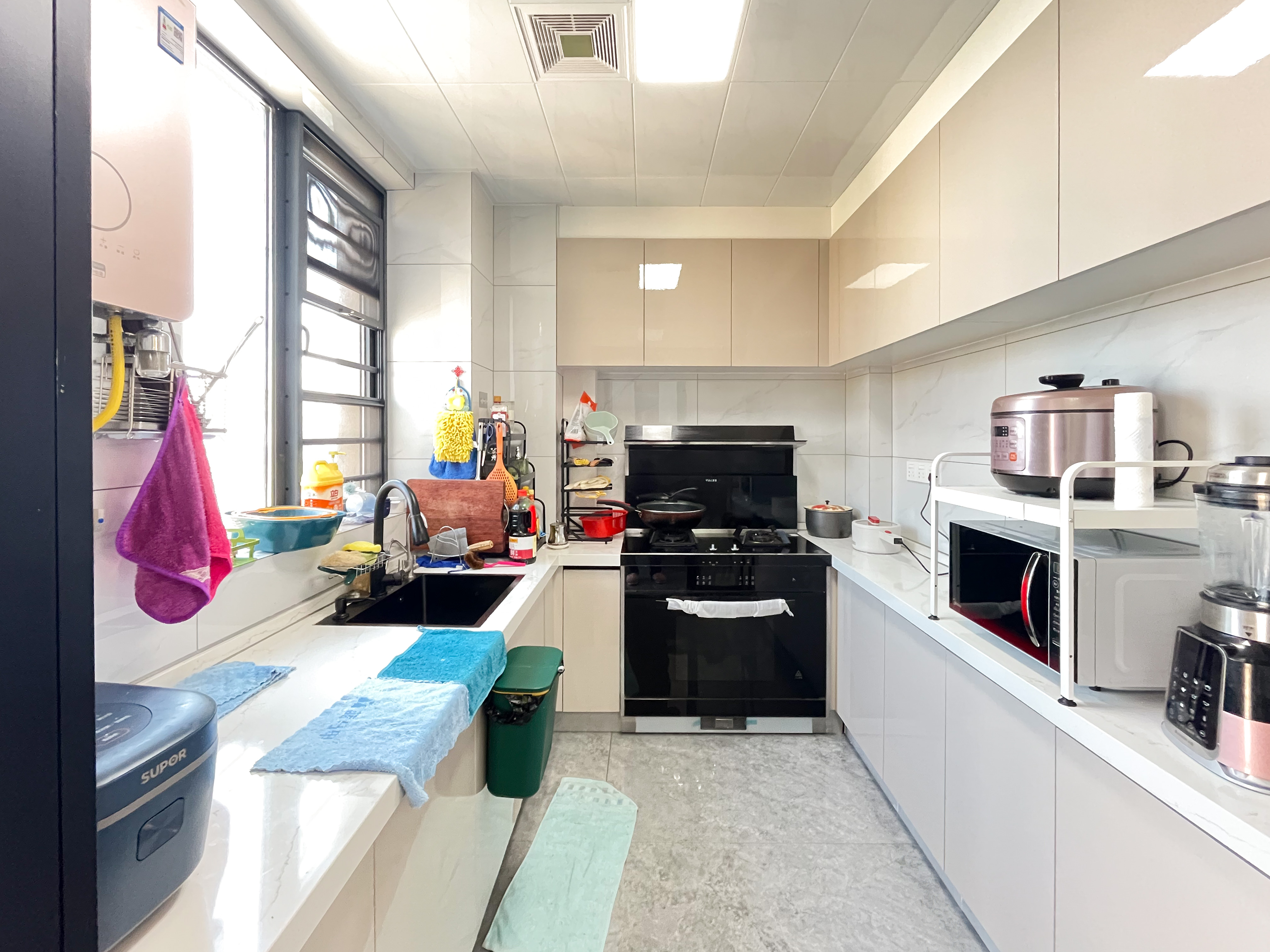 云栖国际 4室2厅2卫 89.8万 云栖国际 4室2厅2卫 89.8万厨房