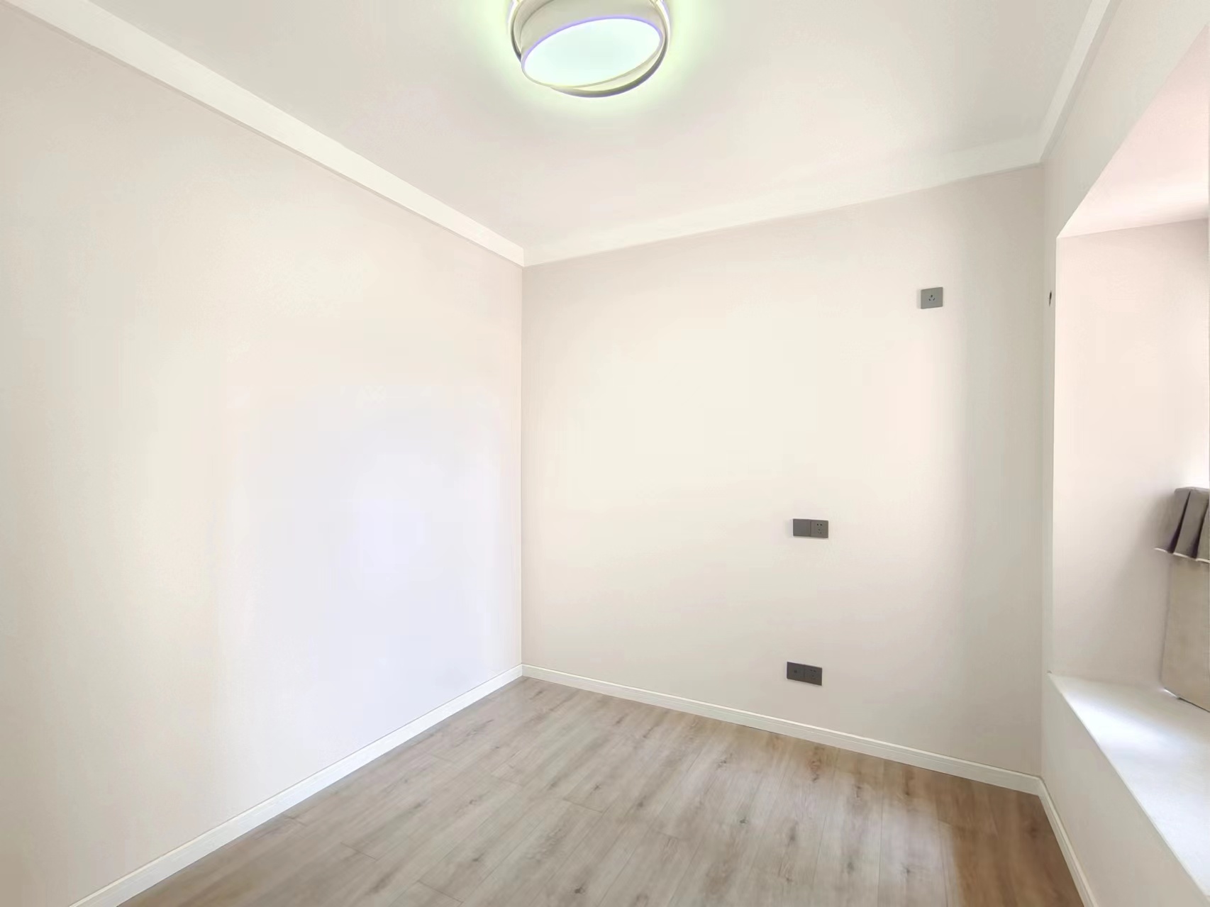 亿都漫城 3室2厅1卫 76.8万 亿都漫城 3室2厅1卫 76.8万室内图