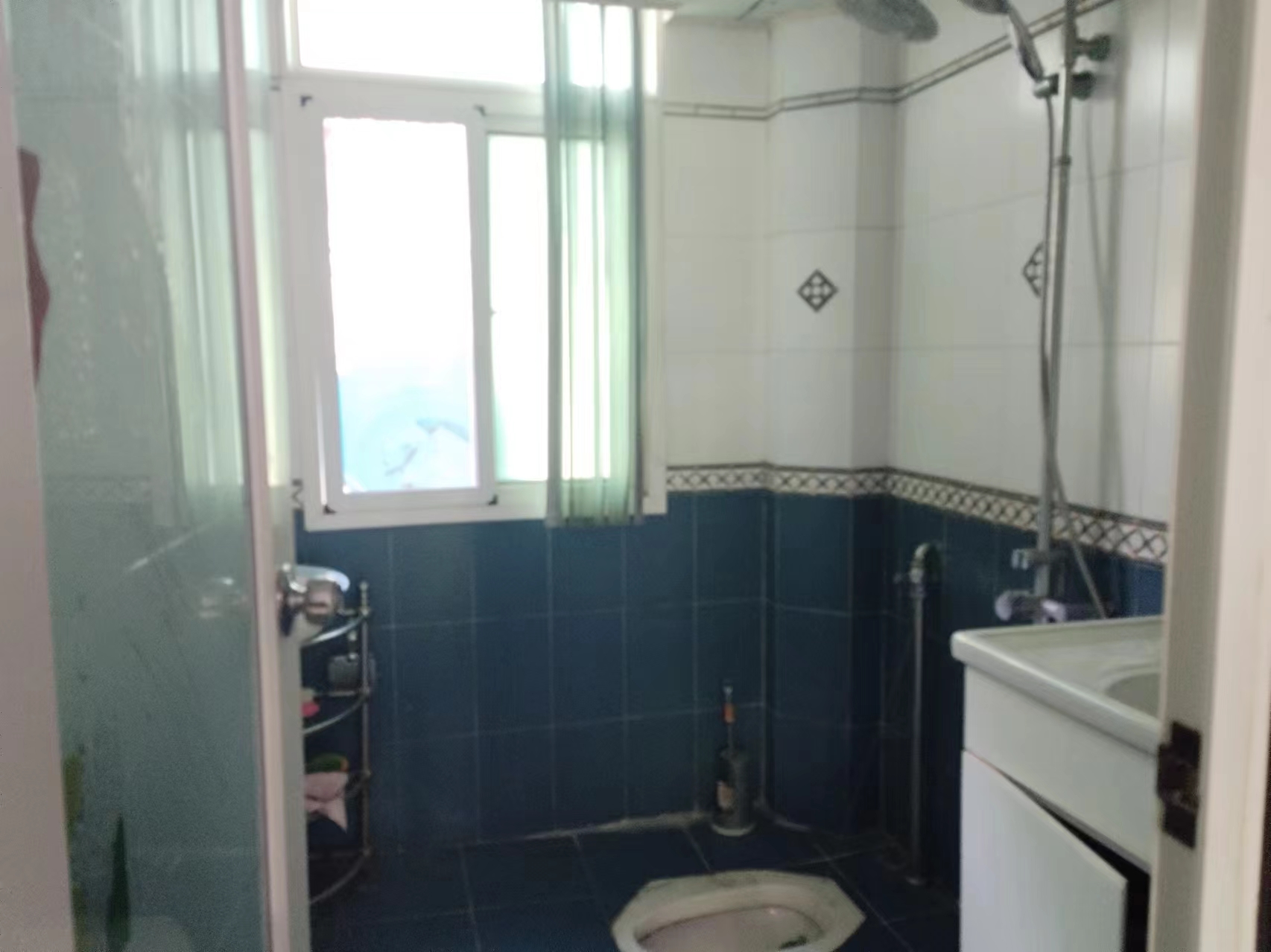 花园三村 4室2厅2卫 60.0万 花园三村 4室2厅2卫 60.0万室内图