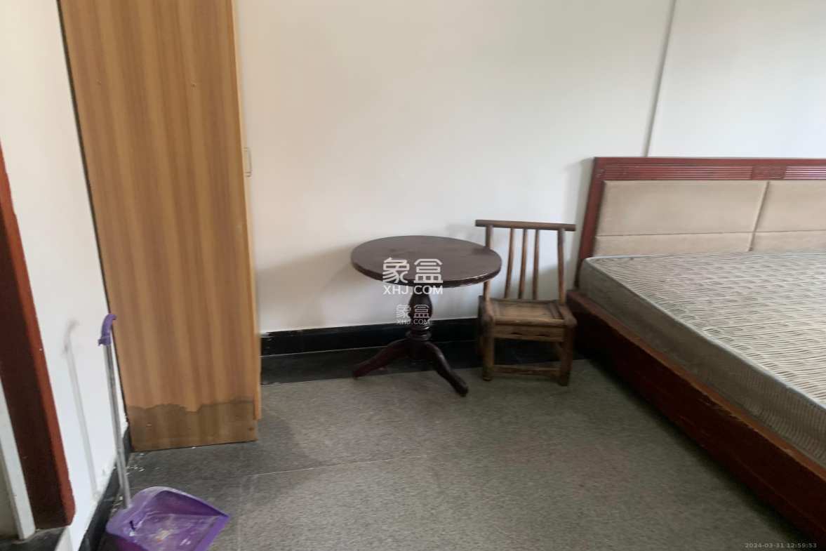 星沙二区 1室1厅1卫 13000.00元/月 星沙二区 1室1厅1卫 13000.00元/月室内图