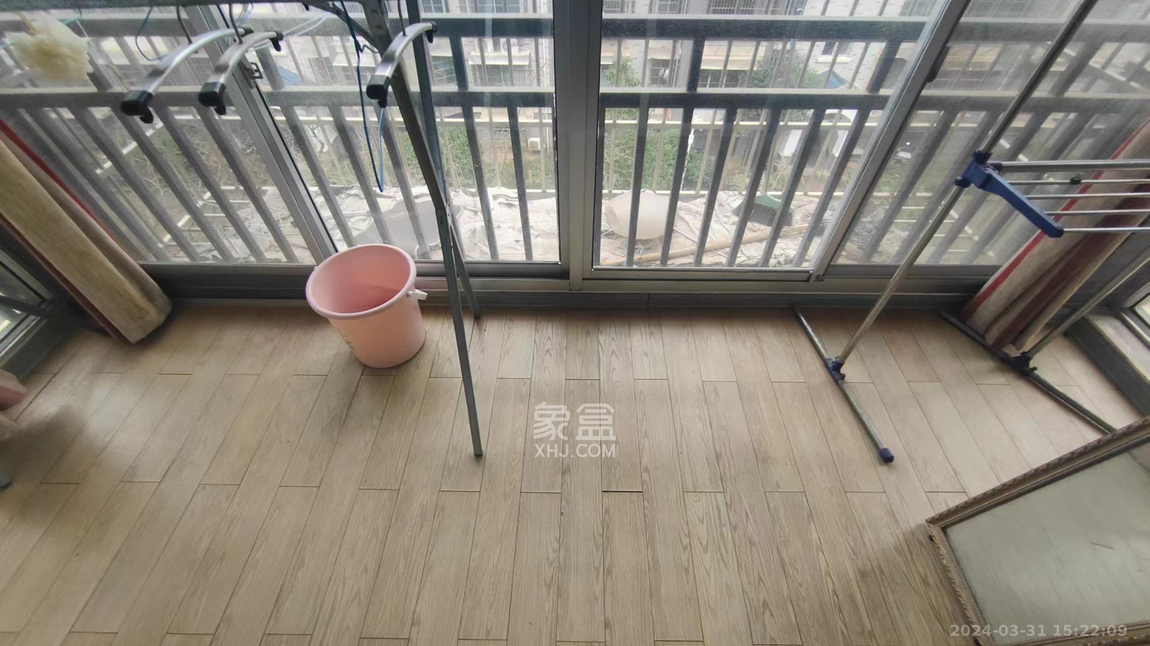 含浦家苑  3室2厅2卫   2200.00元/月室内图
