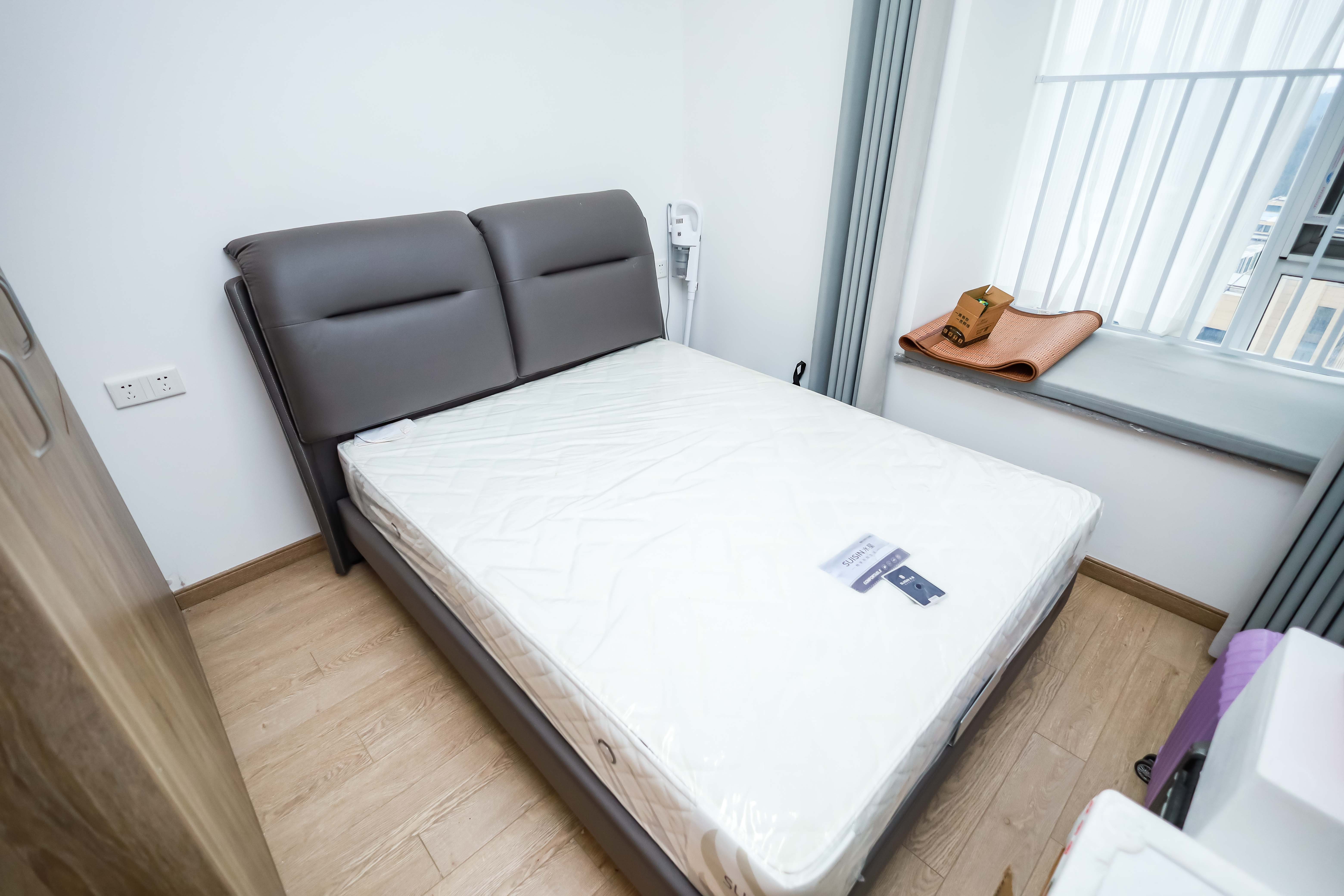 金地中交麓谷香颂(金地中交雅苑)  3室2厅2卫    146.0万卧室