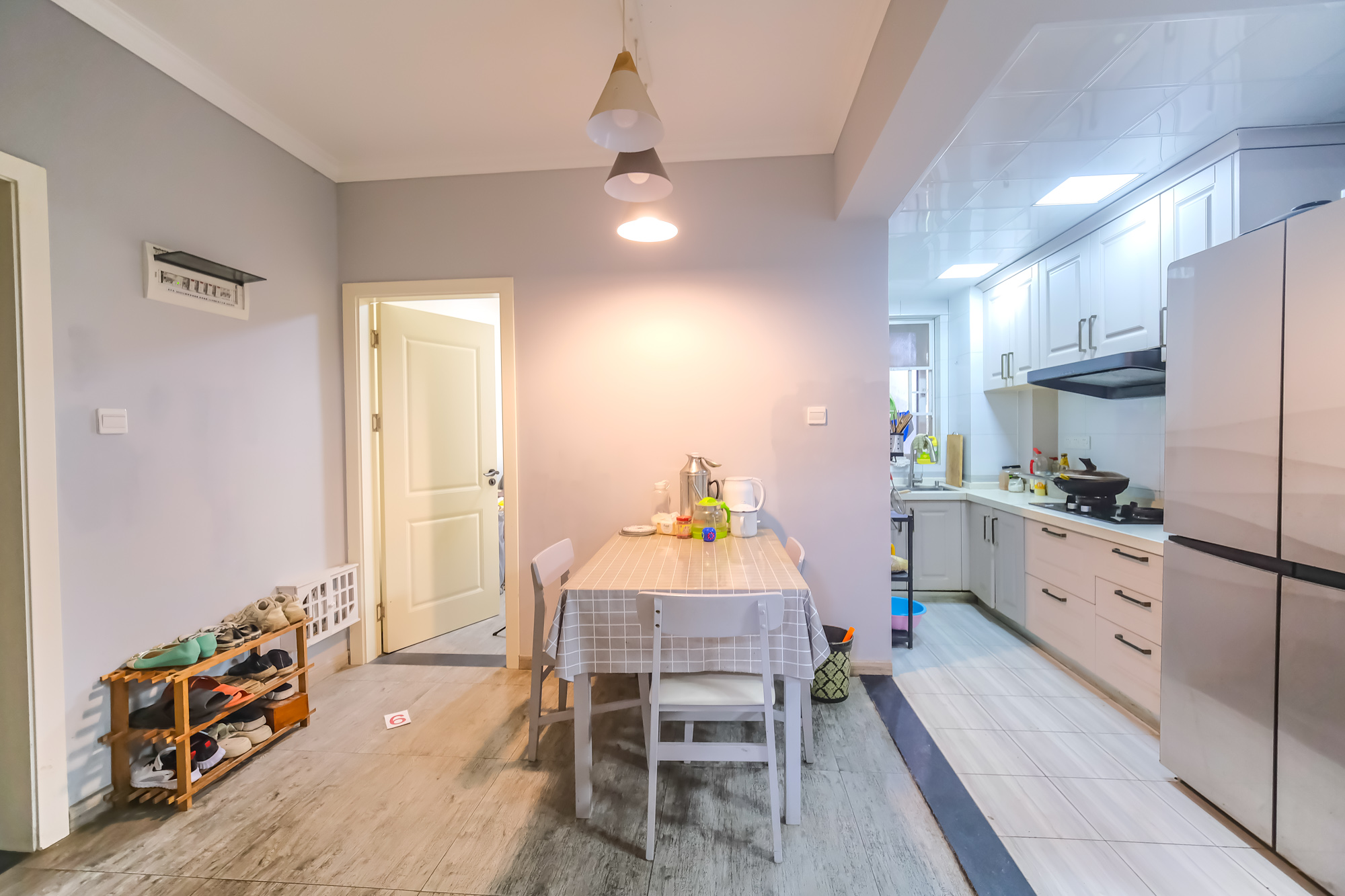 荣盛花语城  3室2厅1卫    65.0万 荣盛花语城  3室2厅1卫    65.0万客厅