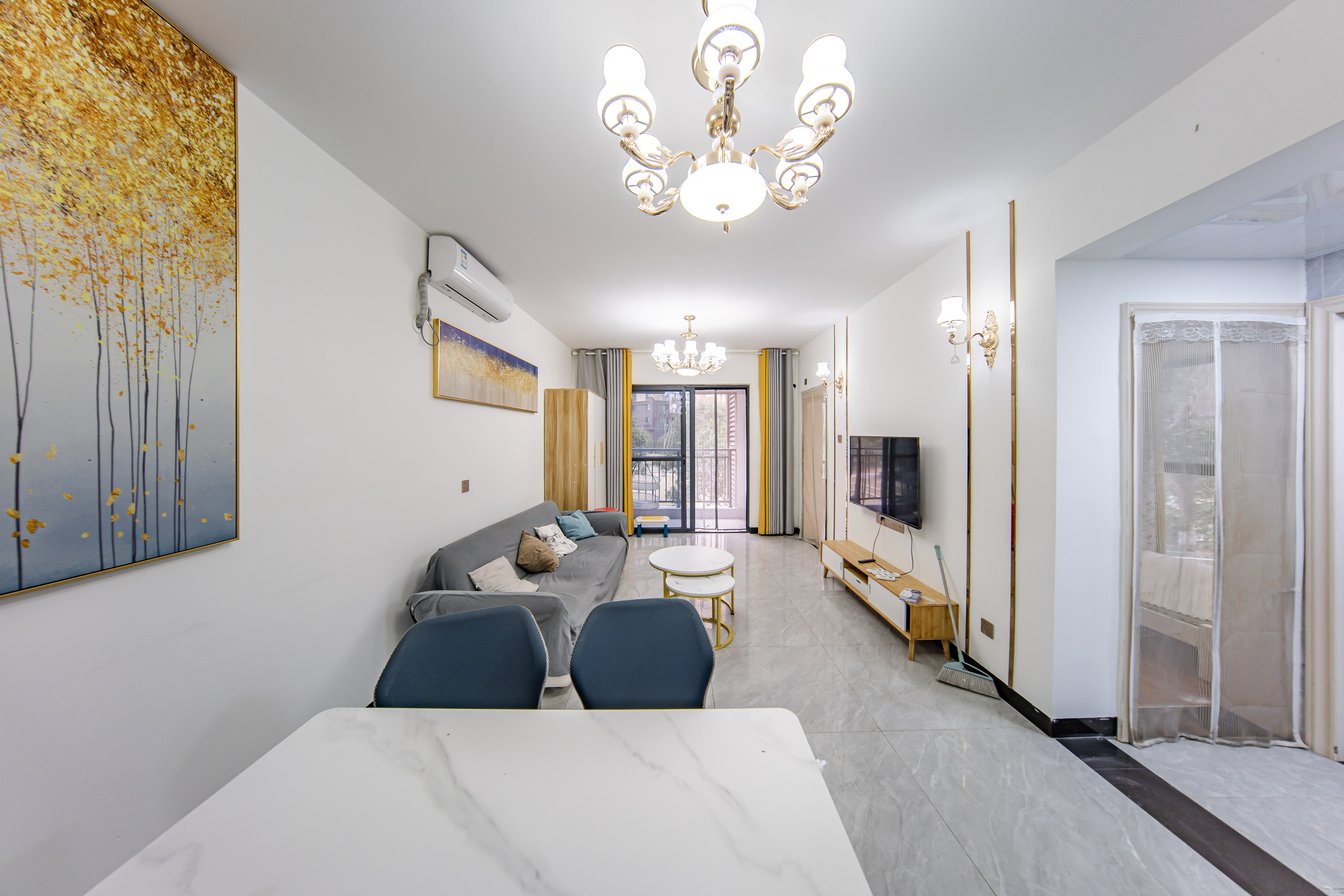 湘熙水郡(观澜海赋家园) 3室2厅1卫 118.0万 湘熙水郡(观澜海赋家园) 3室2厅1卫 118.0万客厅