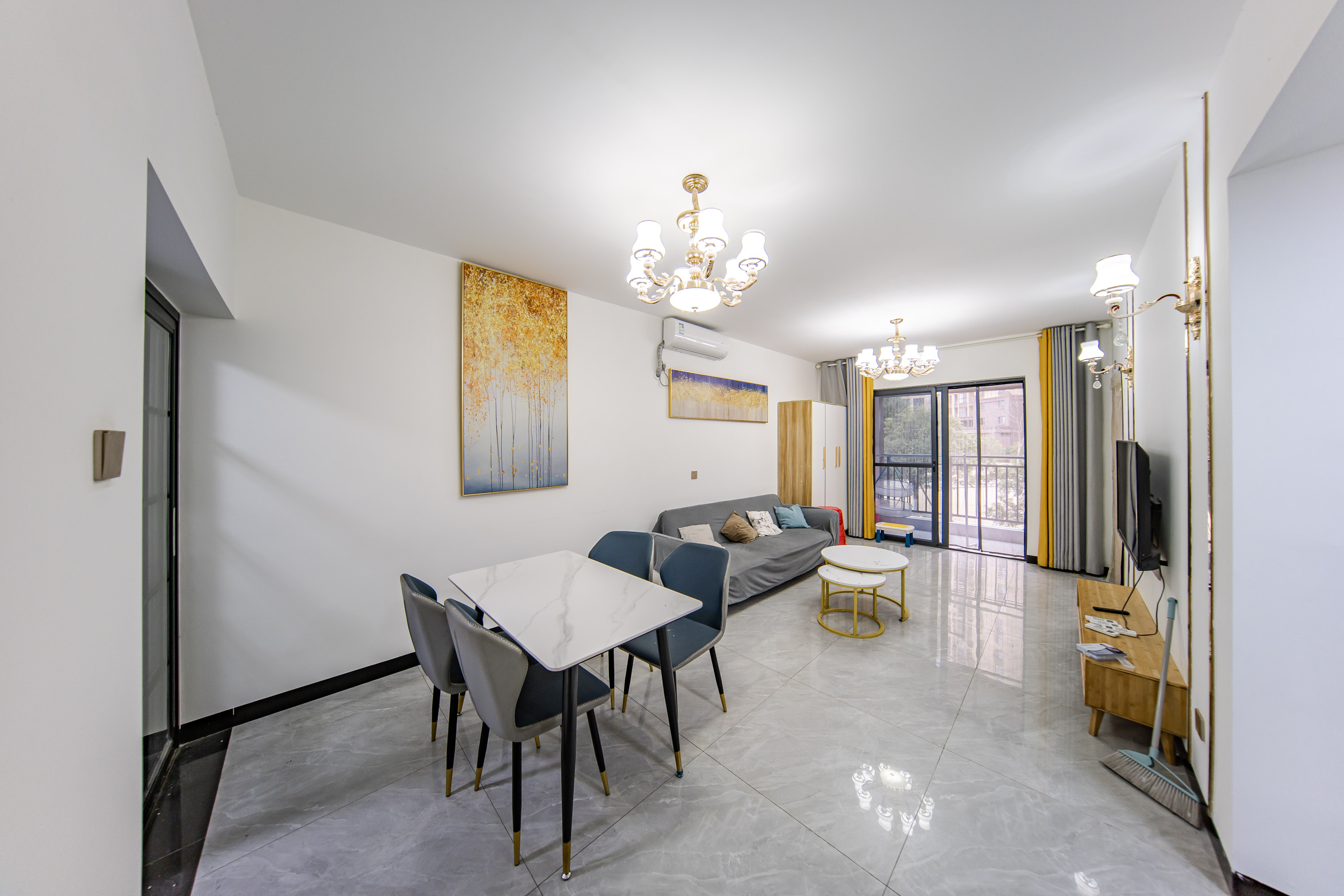 湘熙水郡(观澜海赋家园) 3室2厅1卫 118.0万 湘熙水郡(观澜海赋家园) 3室2厅1卫 118.0万客厅