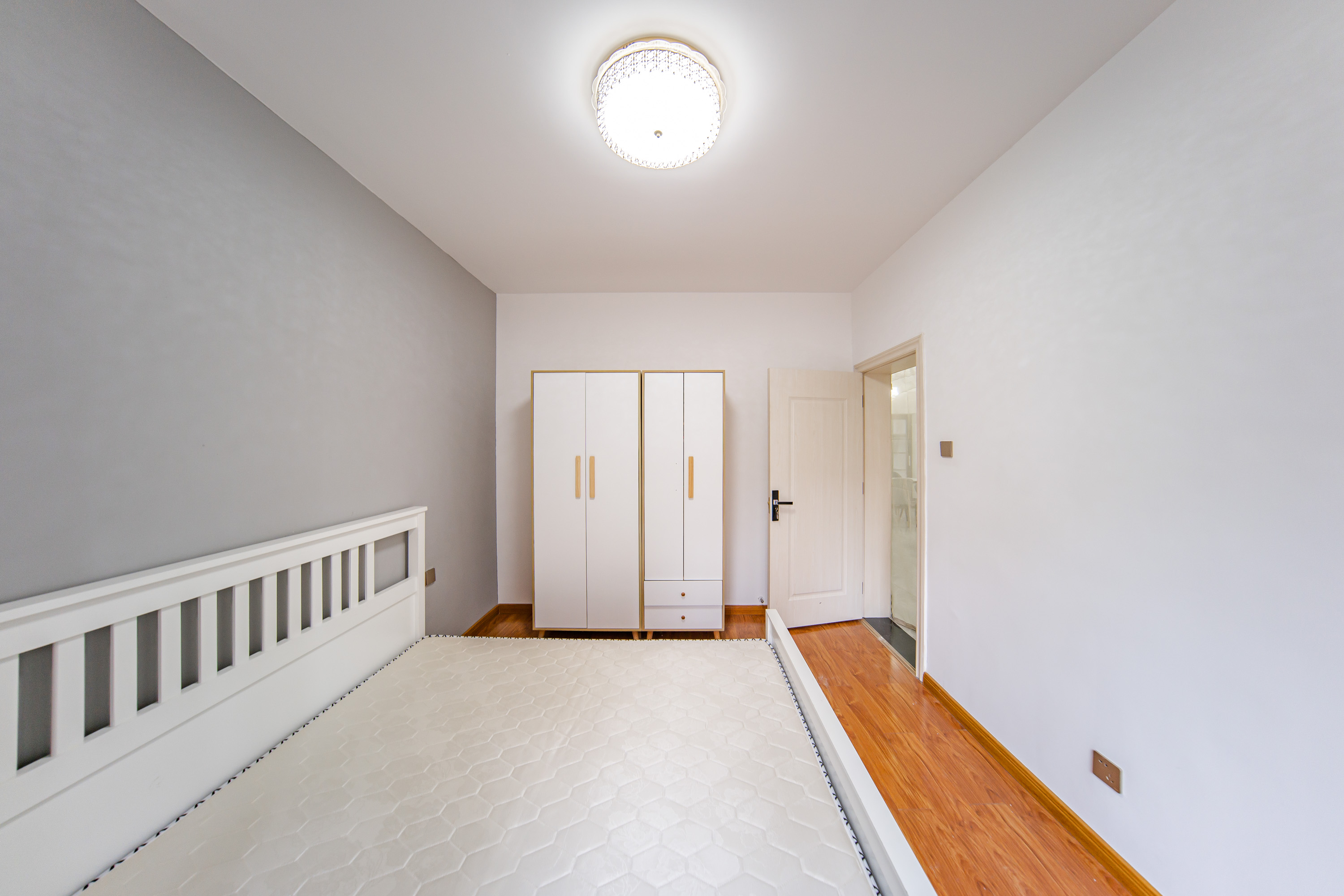 湘熙水郡(观澜海赋家园) 3室2厅1卫 118.0万 湘熙水郡(观澜海赋家园) 3室2厅1卫 118.0万卧室